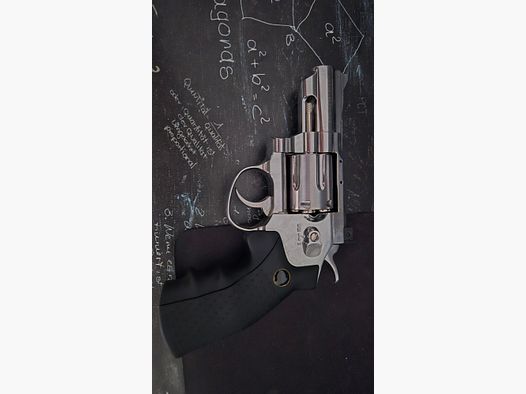 CO2 Revolver