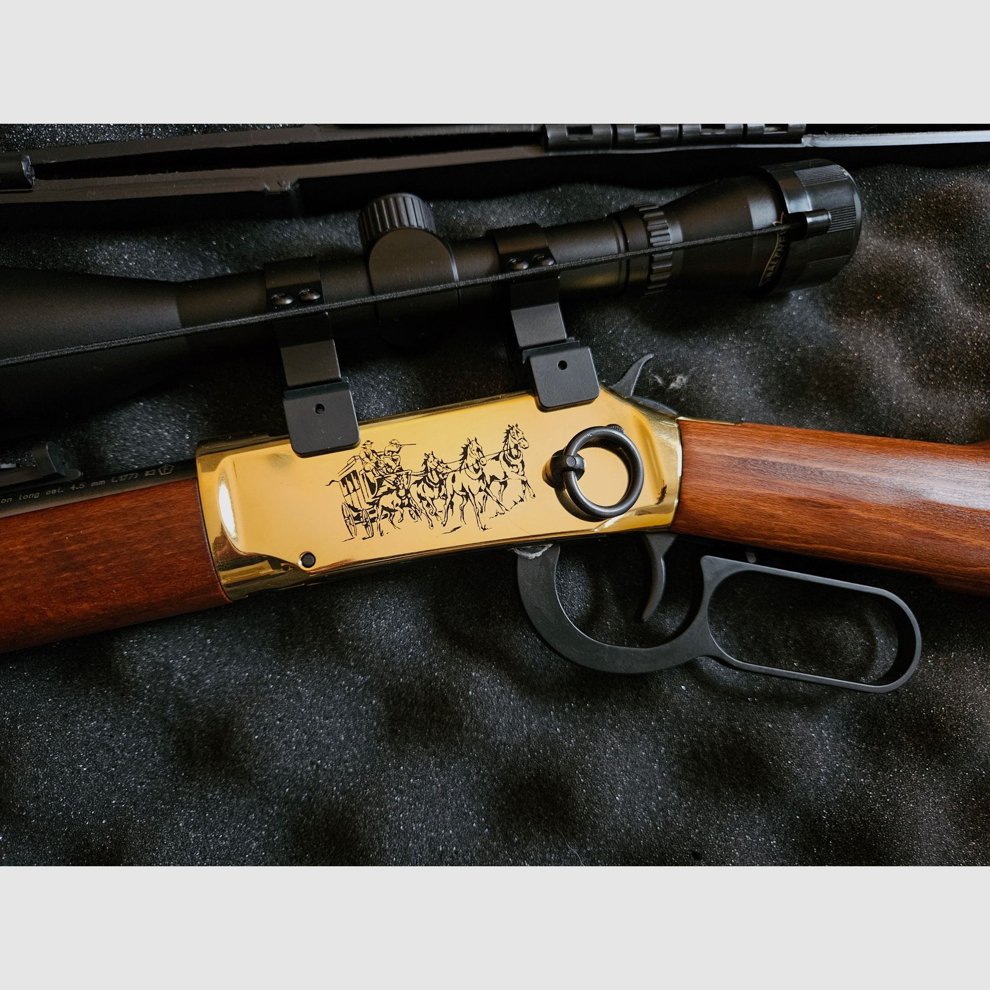 Walther Lever Action Long Wells Fargo 4 5mm CO2-GEWEHR. Come nuovo.