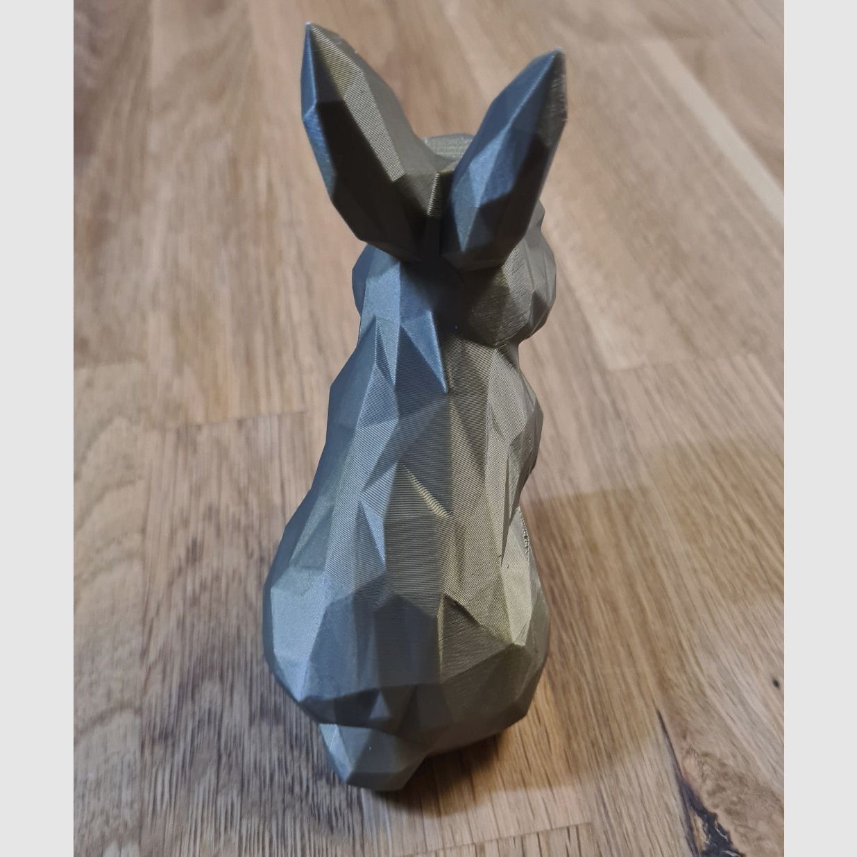 Deko Osterhase / Kaninchen im "Low Poly" Design