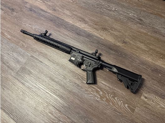 AR15 di LWRC. Modello IC-A5