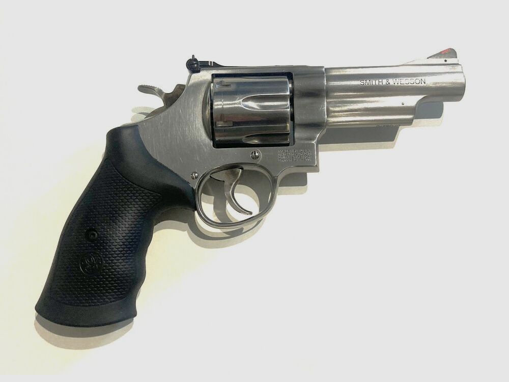 Smith & Wesson 629-6 4"
