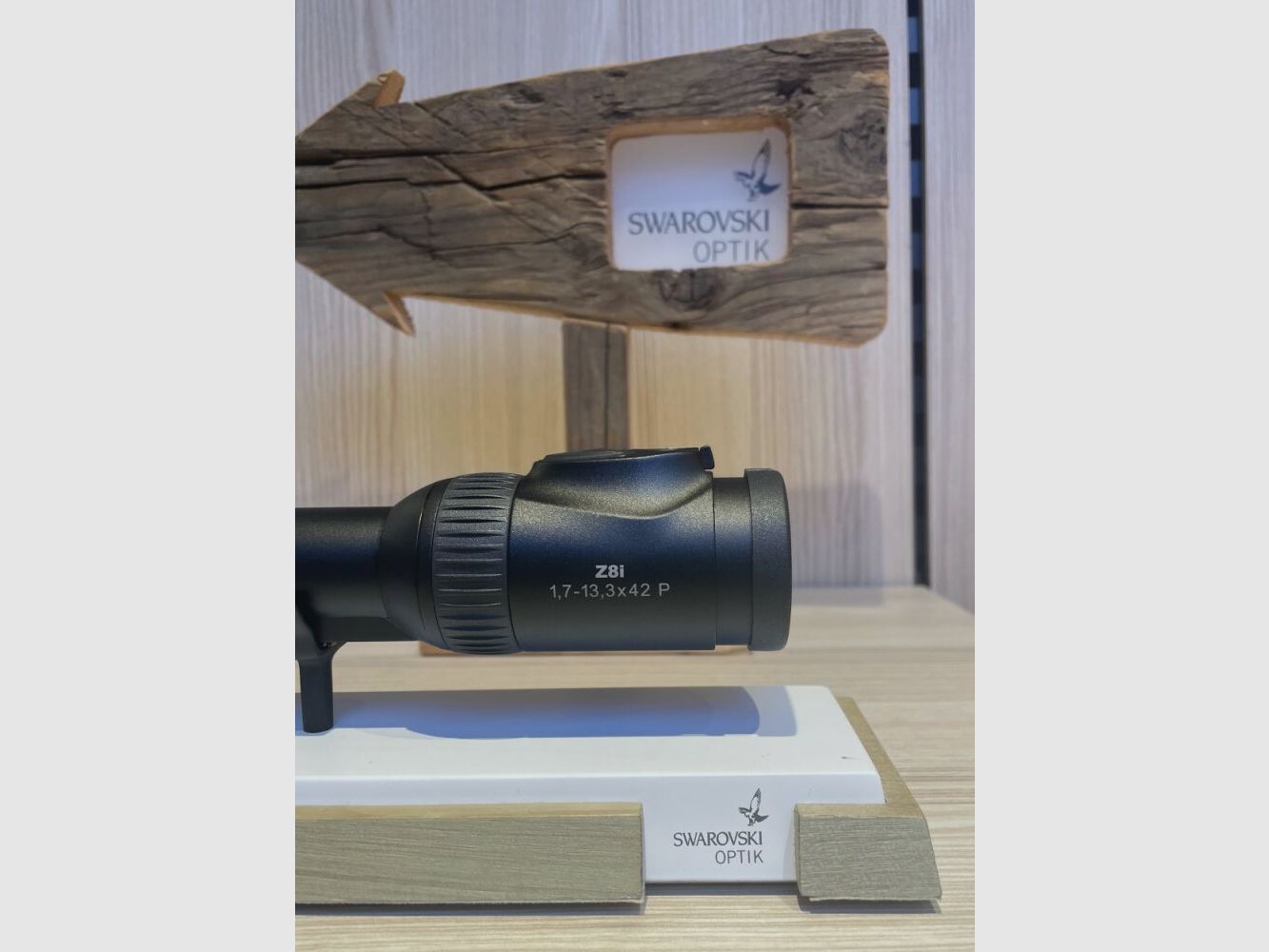 SWAROVSKI OPTIK Z8i 1,7-13,3x42 SR (con riel) P