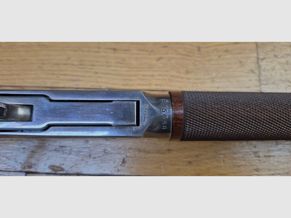 Très belle Winchester commémorative « Shérif Bat Masterson » – Carabine de selle modèle 1894 – Arme de 1979 – 8.000 exemplaires seulement – Cal. 30-30 Win – RARE Boite d&rsquo;origine en BE+ – Arme à l&rsquo;état de quasi neuf – TBE+++, image 15 sur 36