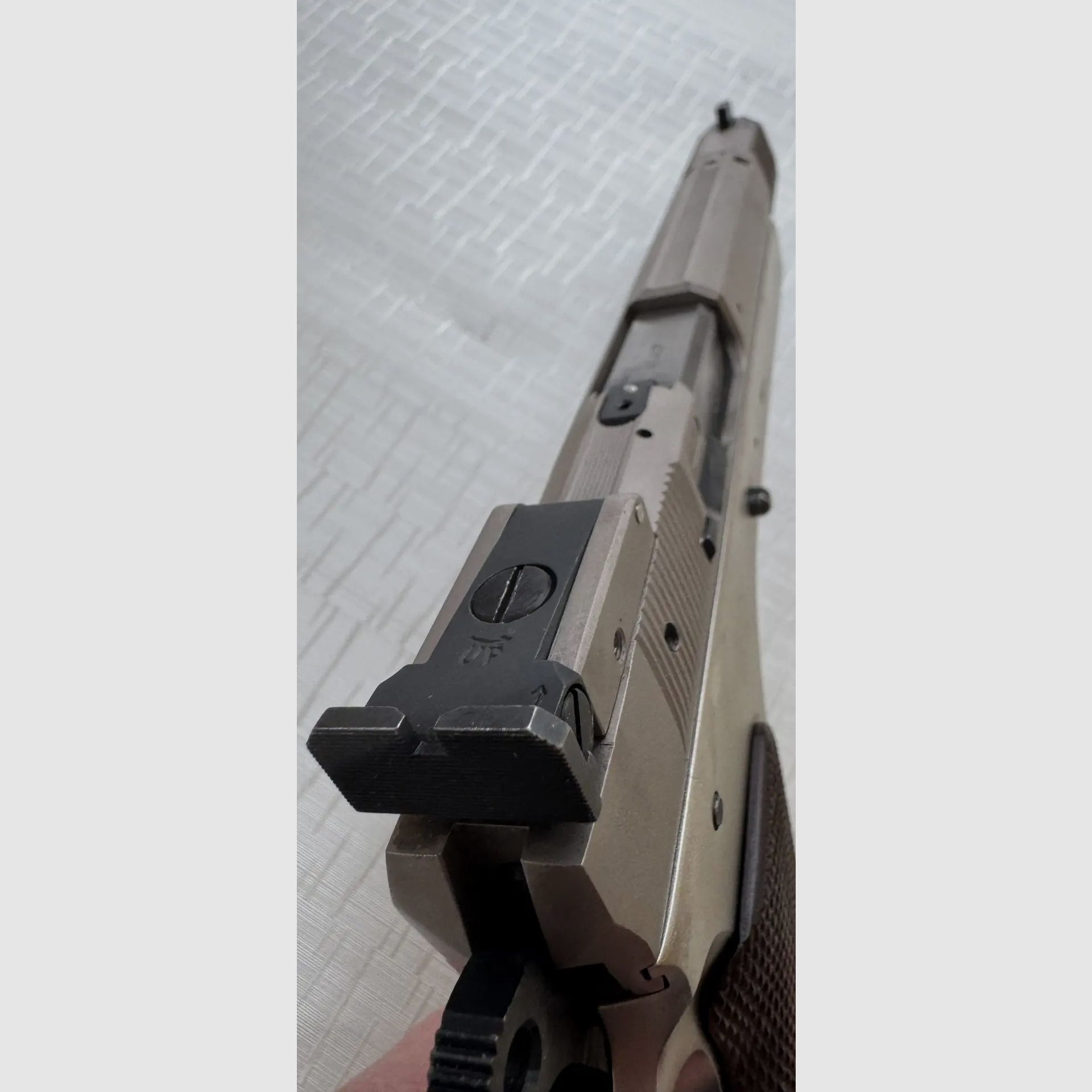 Brünner CZ 97 – Drost-Vollumbau, 6 Zoll, Kaliber .45 ACP