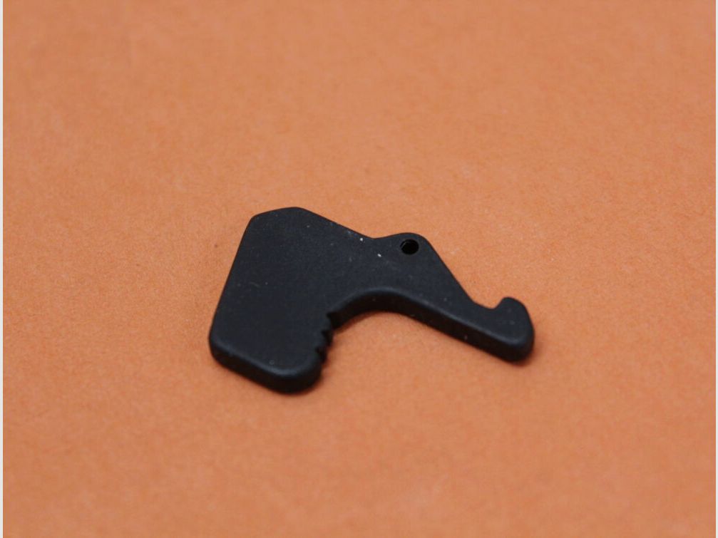 DPMS AR-15: Charging Handle Latch Matte DPMS Durchladehebelklinke matt