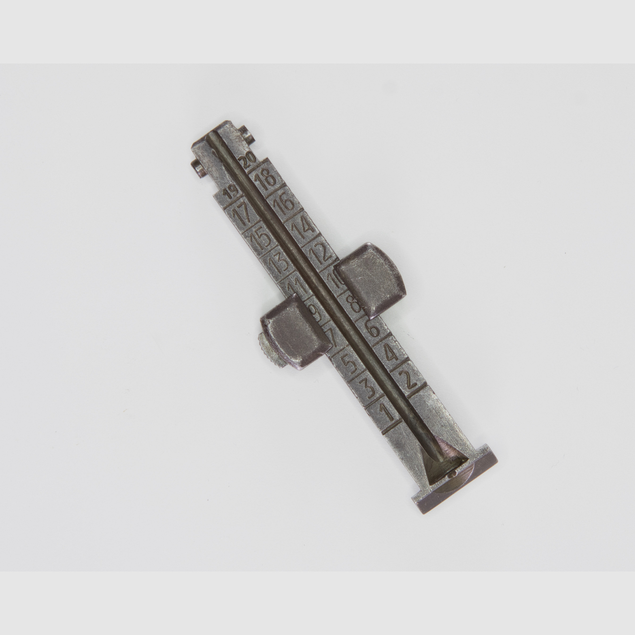 Karabiner K98 Visier mit Visierkurve und Blattfeder