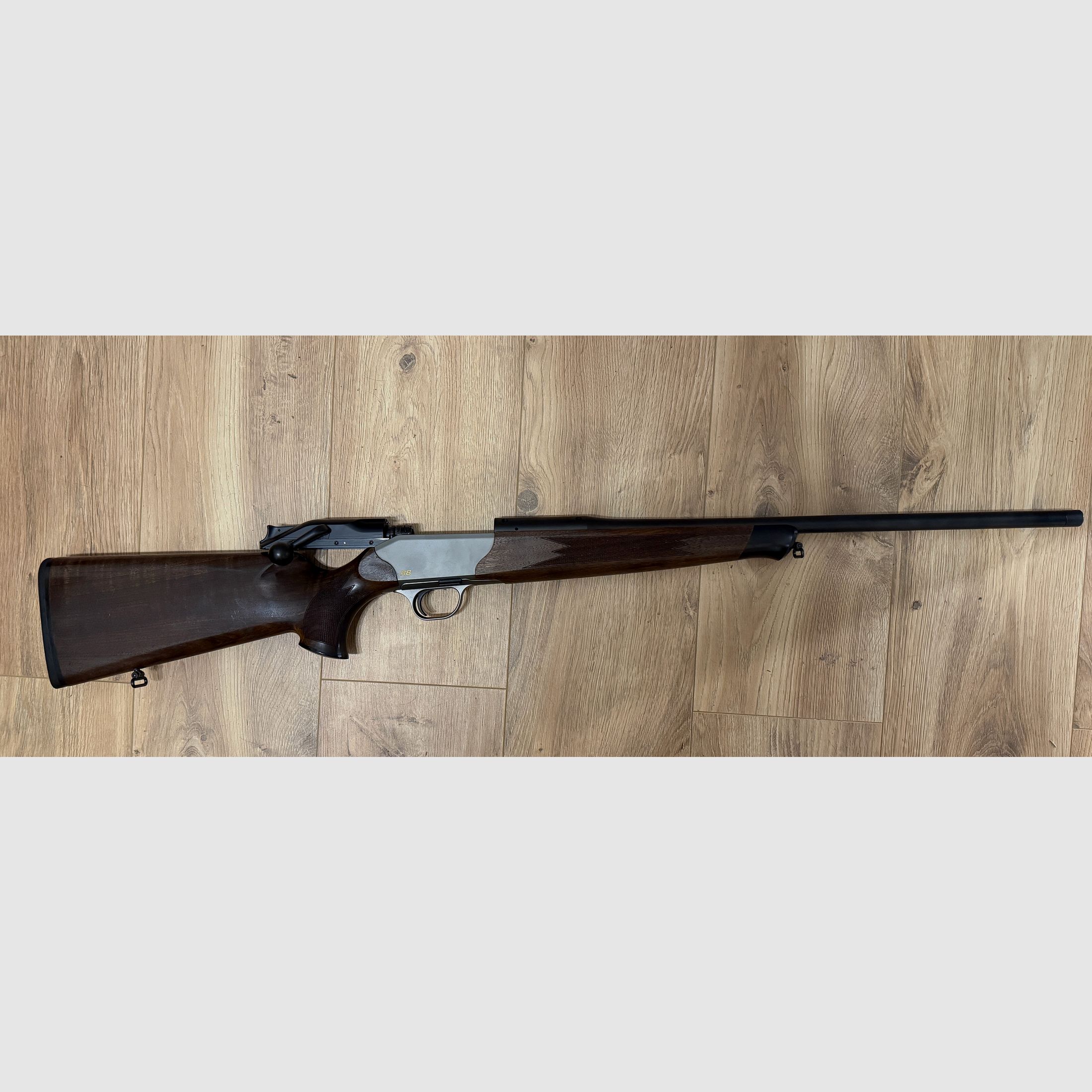 Blaser R8 Standard mit Holzschaft 8x57 IS Mündungsgewinde M15x1