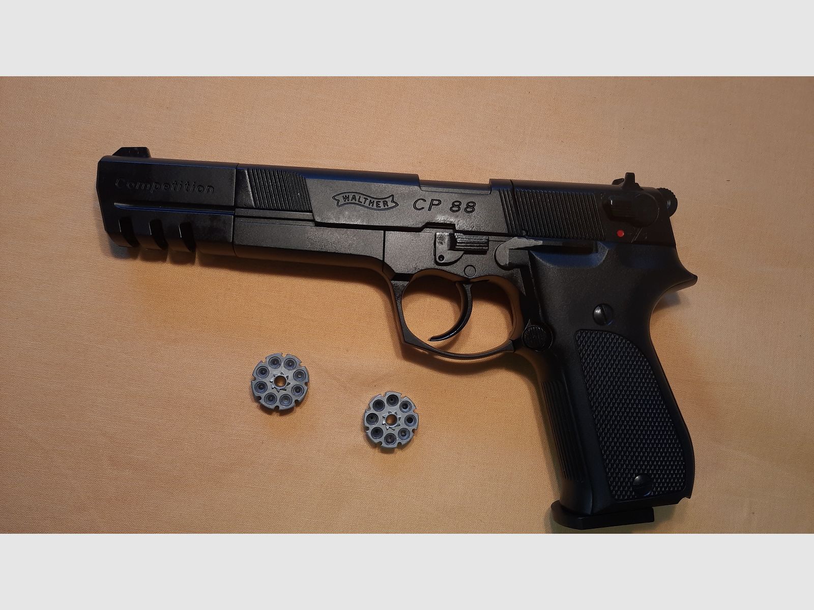 Walther CP88 Competition von Umarex plus 500 Schuss, neuwertig, keine Gebrauchspuren.
