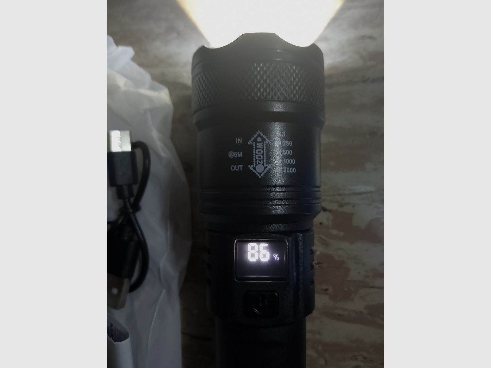 2 Taschenlampe wiederaufladbar USB 1x  UV Schwarzlicht Lampe klein 1 x LED groß mit Zoom Strobo funktion  