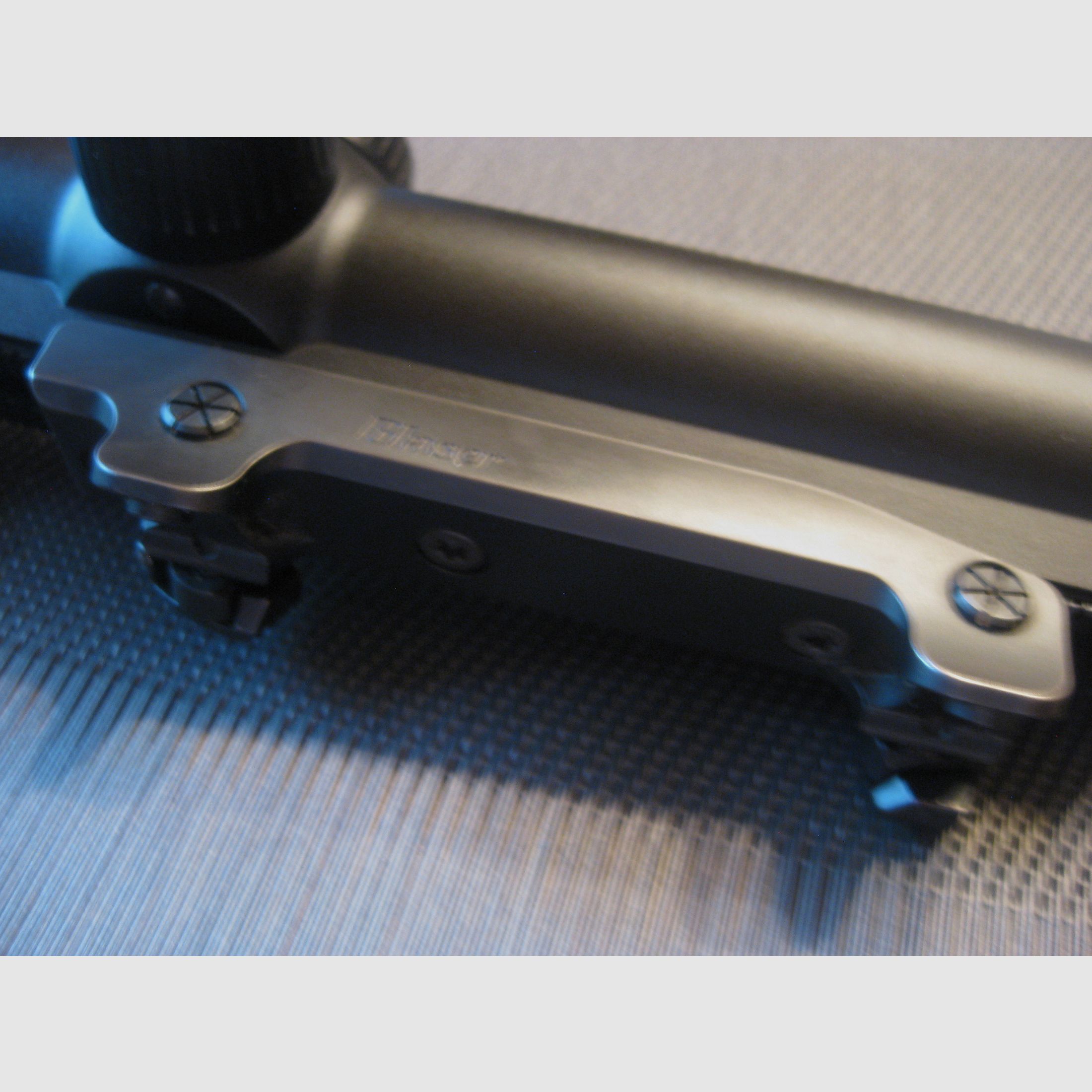 *BESTZUSTAND*  Swarovski Gen.II  Z6i 1-6x24 SR mit Abs. LD-I sowie original Blaser-Sattelmontage + Neoprencover + sämtlichen Originalzubehör in Originalverpackung !!