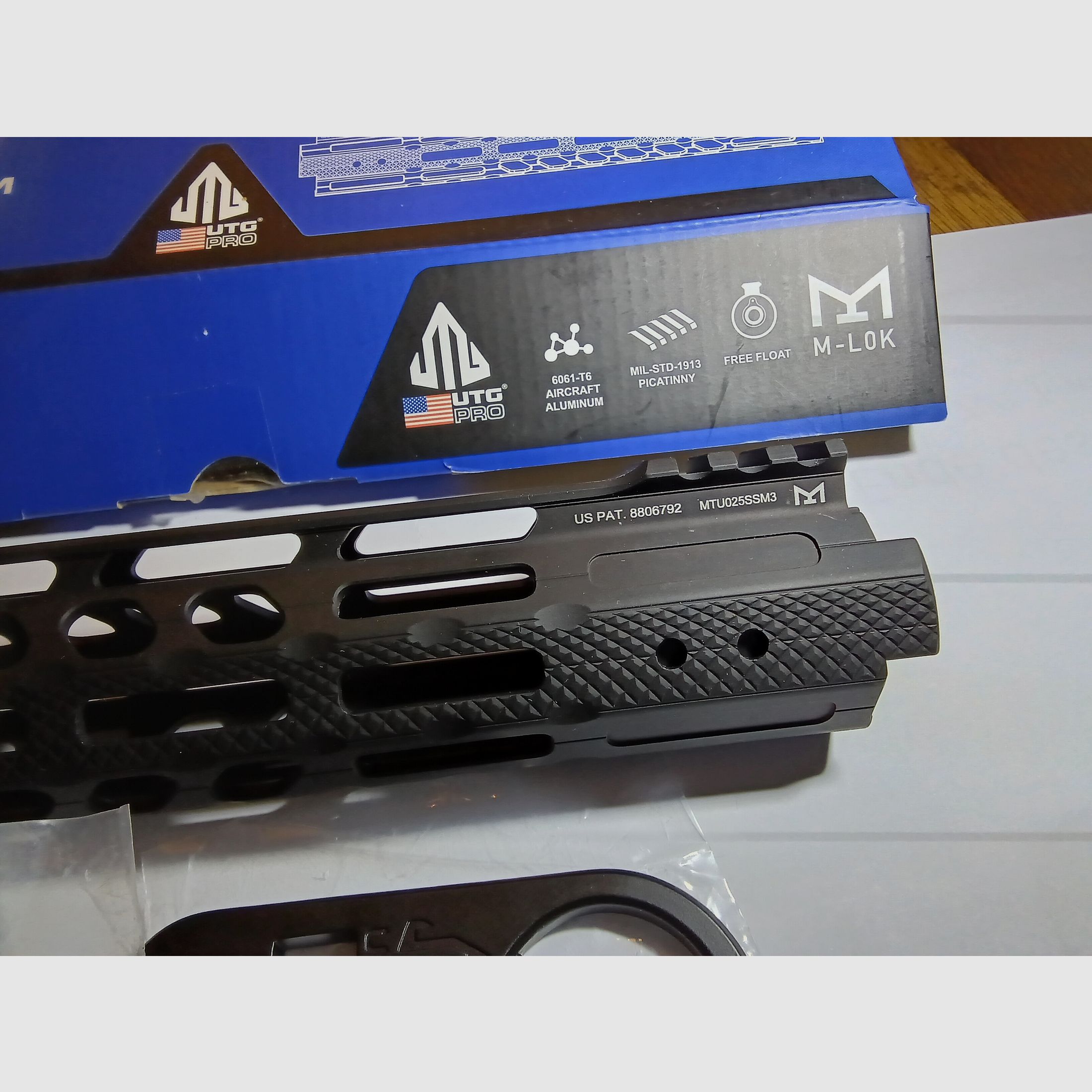 UTG Pro 10", Handschutz/Handguard für AR15 wie Neu!