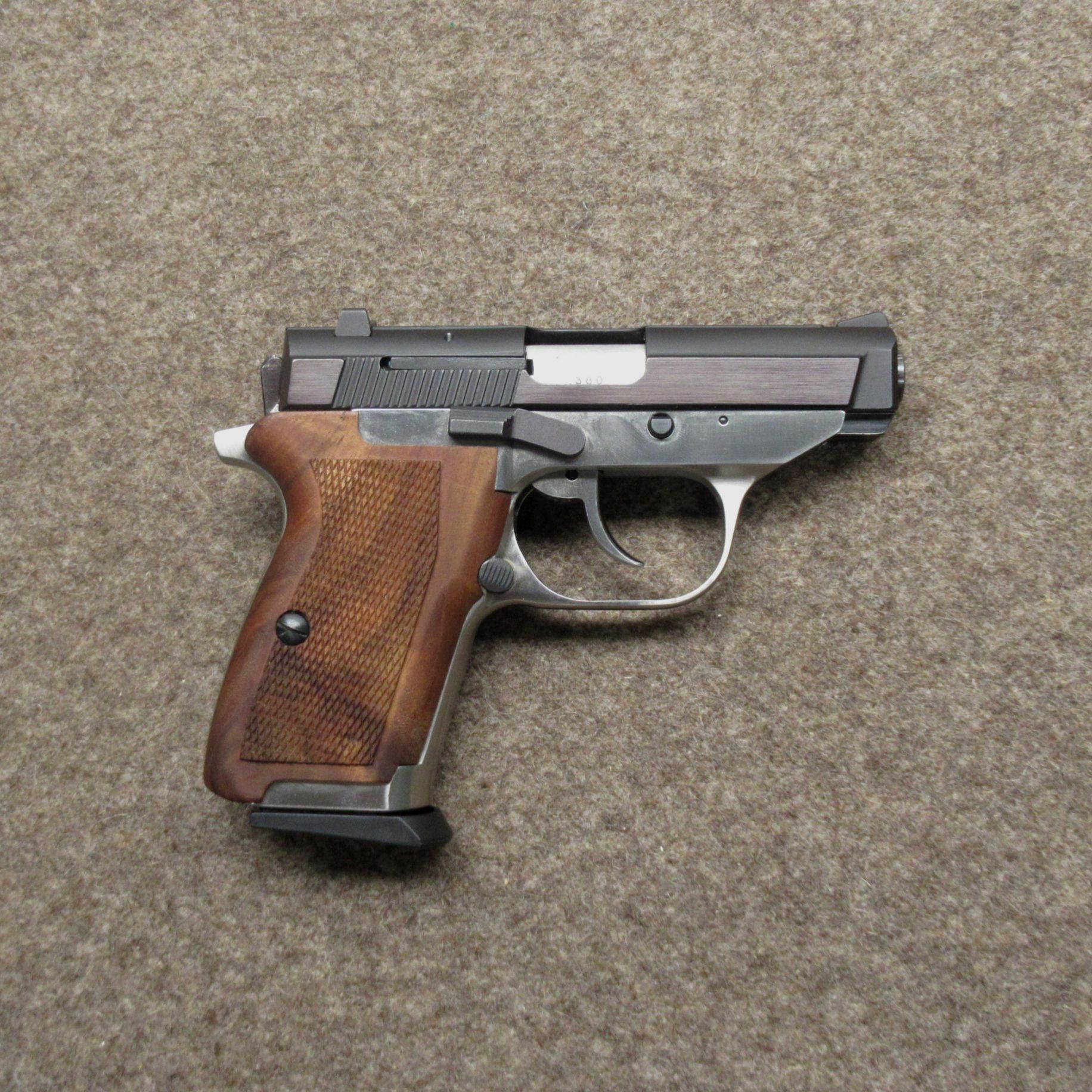 SPHINX mod. AT pistol cal. .380acp, image 1 of 4
