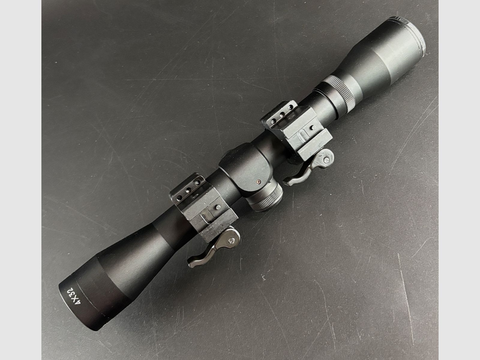 Exposant FOCUS In Sight 4x32 1/4 MOA Réticule 4A 108160-3 Lunette de tir