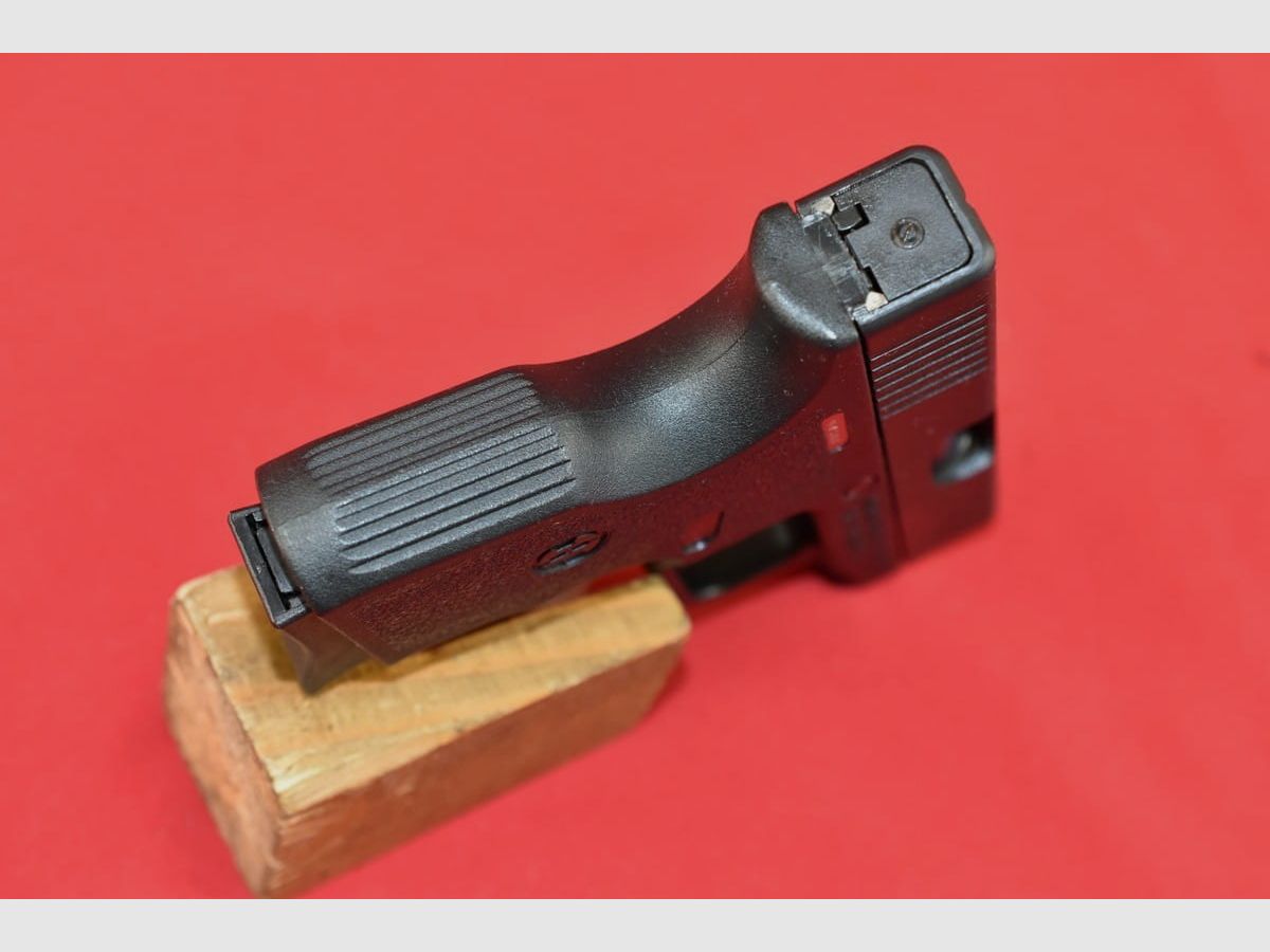 #4972 Pistola Intratec, CAT9, cal. 9x19, immagine 6 di 19