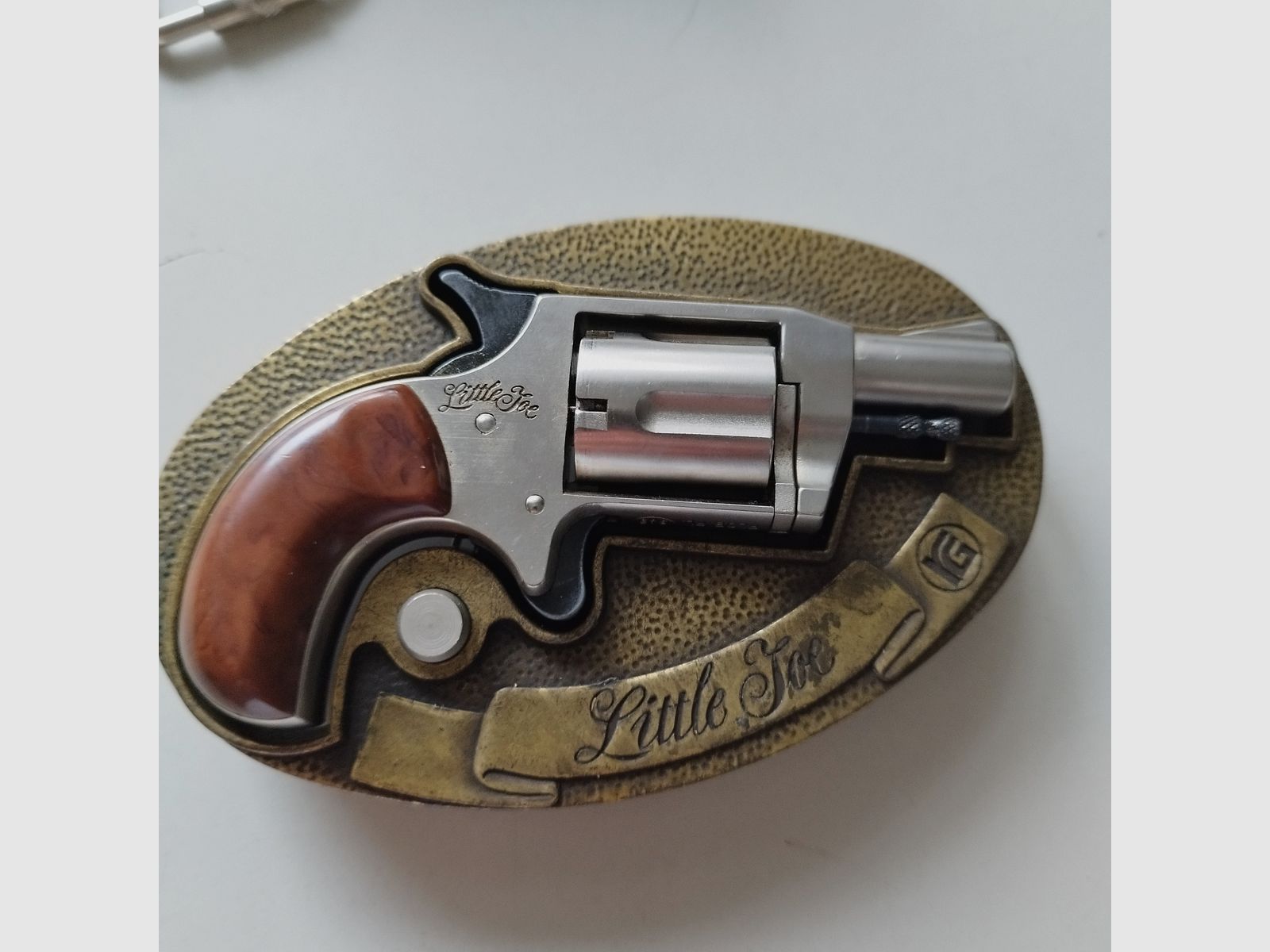 Wunderschöner RÖHM Little Joe - SRS-Revolver 6mm FLOB.PL. mit Gürtelschließe & Holster & Zubehör in OVP - Sammlerstück PTB