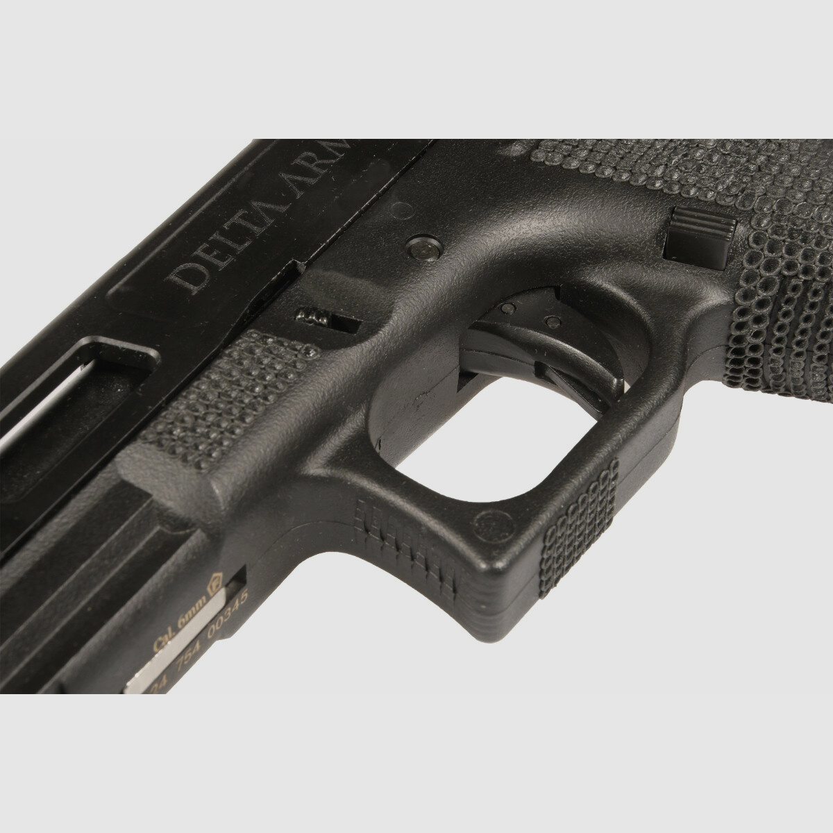 P01 GBB Airsoft Pistole in Schwarz | Delta Armory