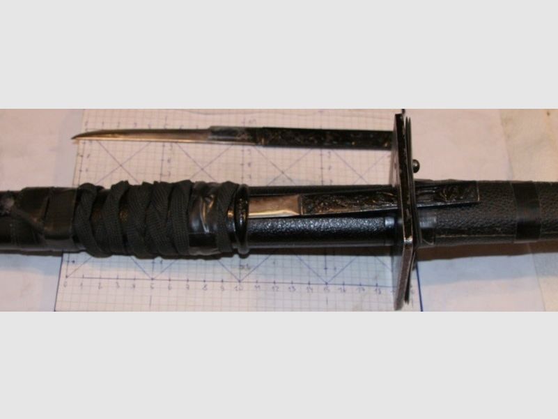 Ninjaschwert mit Beimesser und Spitze