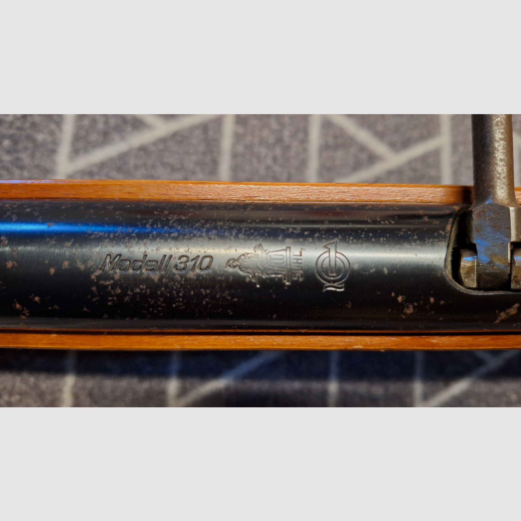 Haenel Suhl 310 air rifle with 12-round magazine + case!