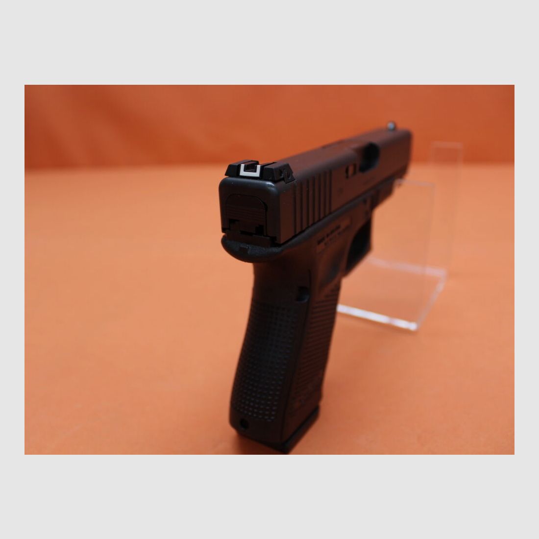 Glock Ha.Pistola .357SIG Glock32 Gen4 (ADJ) canna 102mm/ caricatore di riserva
