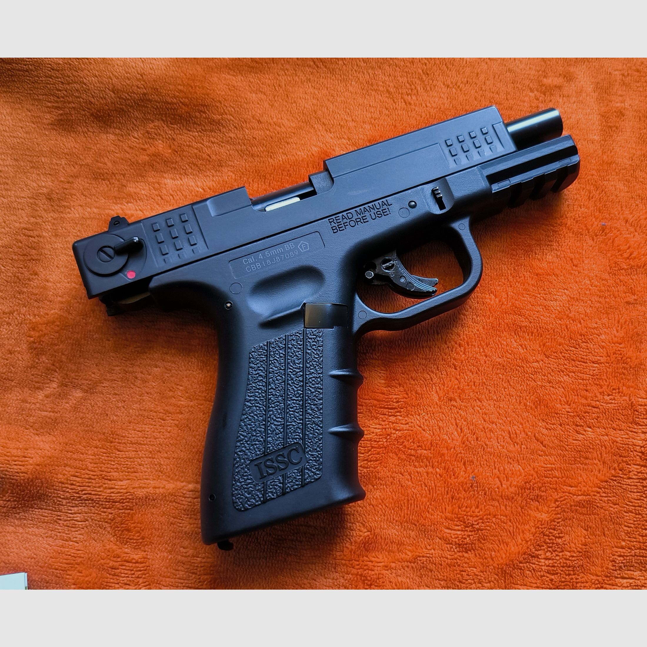 ISSC M22 CO2 Blow Back Pistool Topstaat met OVP