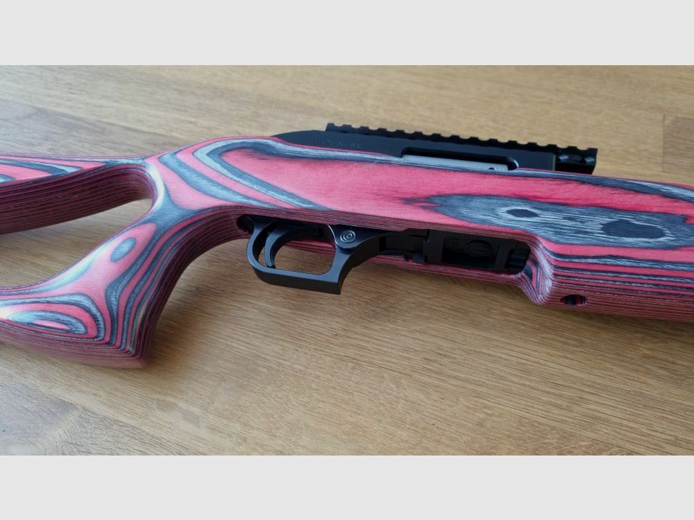 Magnum Research MLR-1722 SwitchBolt 17″ mit Koffer / 5 Magazine