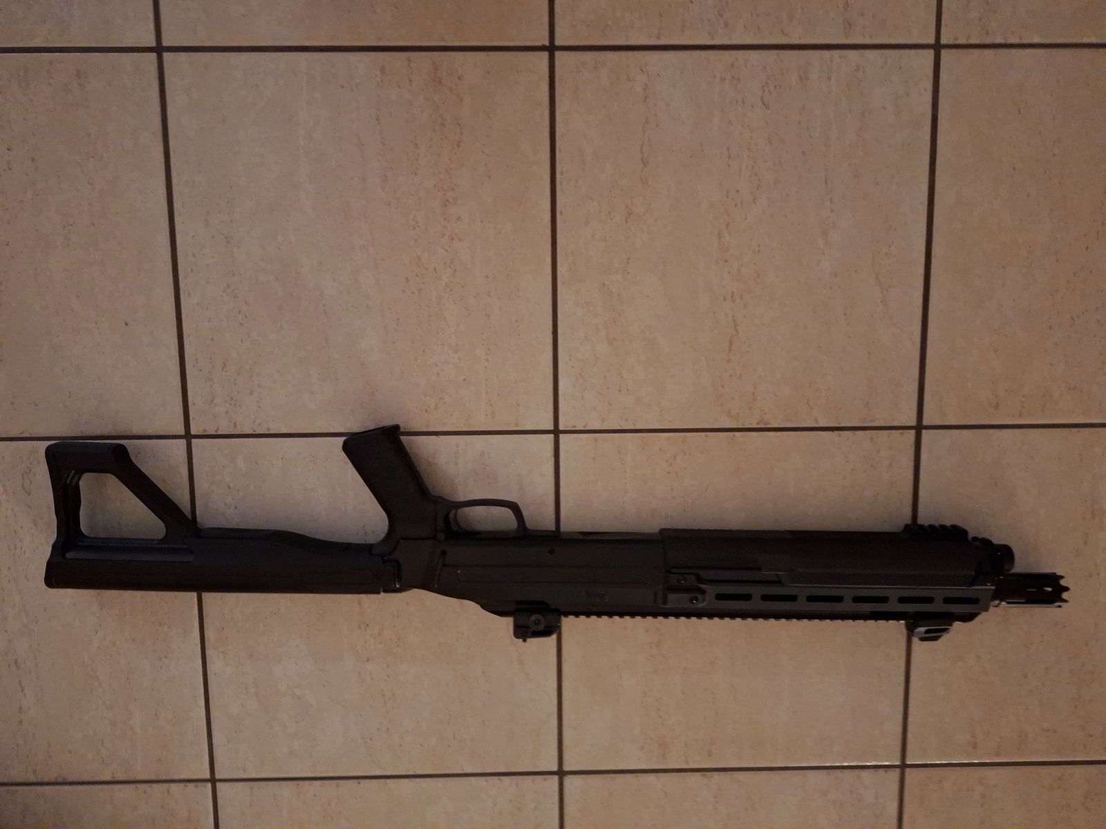 P2P HDX 68 BLACK Schwarz