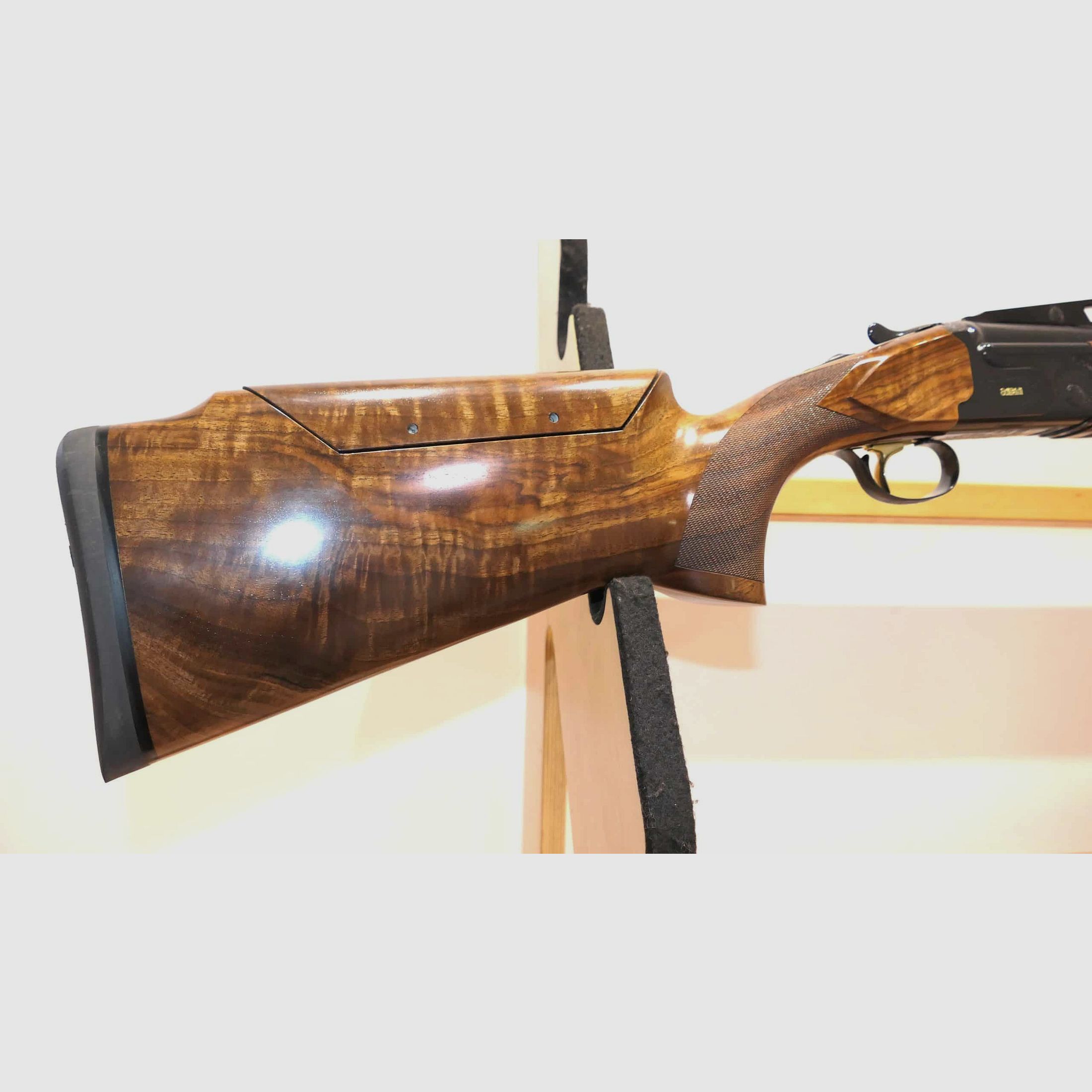 FUSIL DE TRAP CAESAR GUERINI SUMMIT TRAP IMPACT BANDE 1/2 HAUTE CAL12/76CM, image 2 sur 10