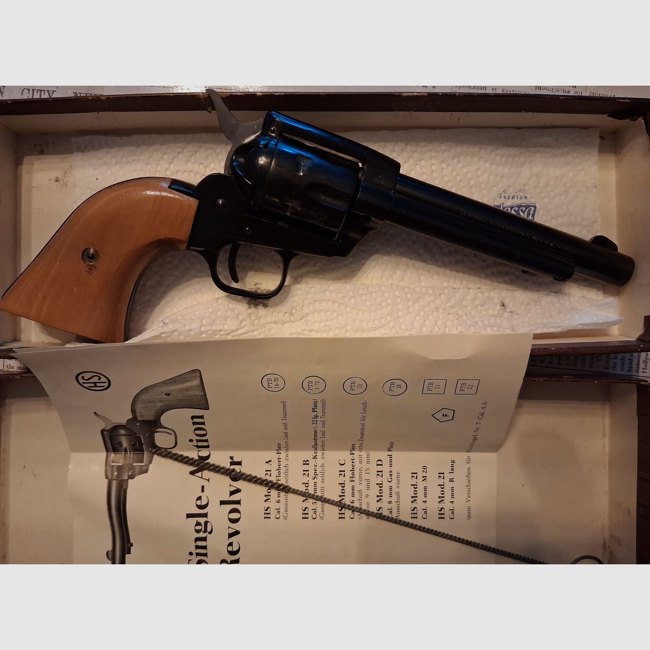 Revolver Kat. B in 4mmRand lang Bedürfnisfrei Marke Schmidt Ostheim Type HS21F