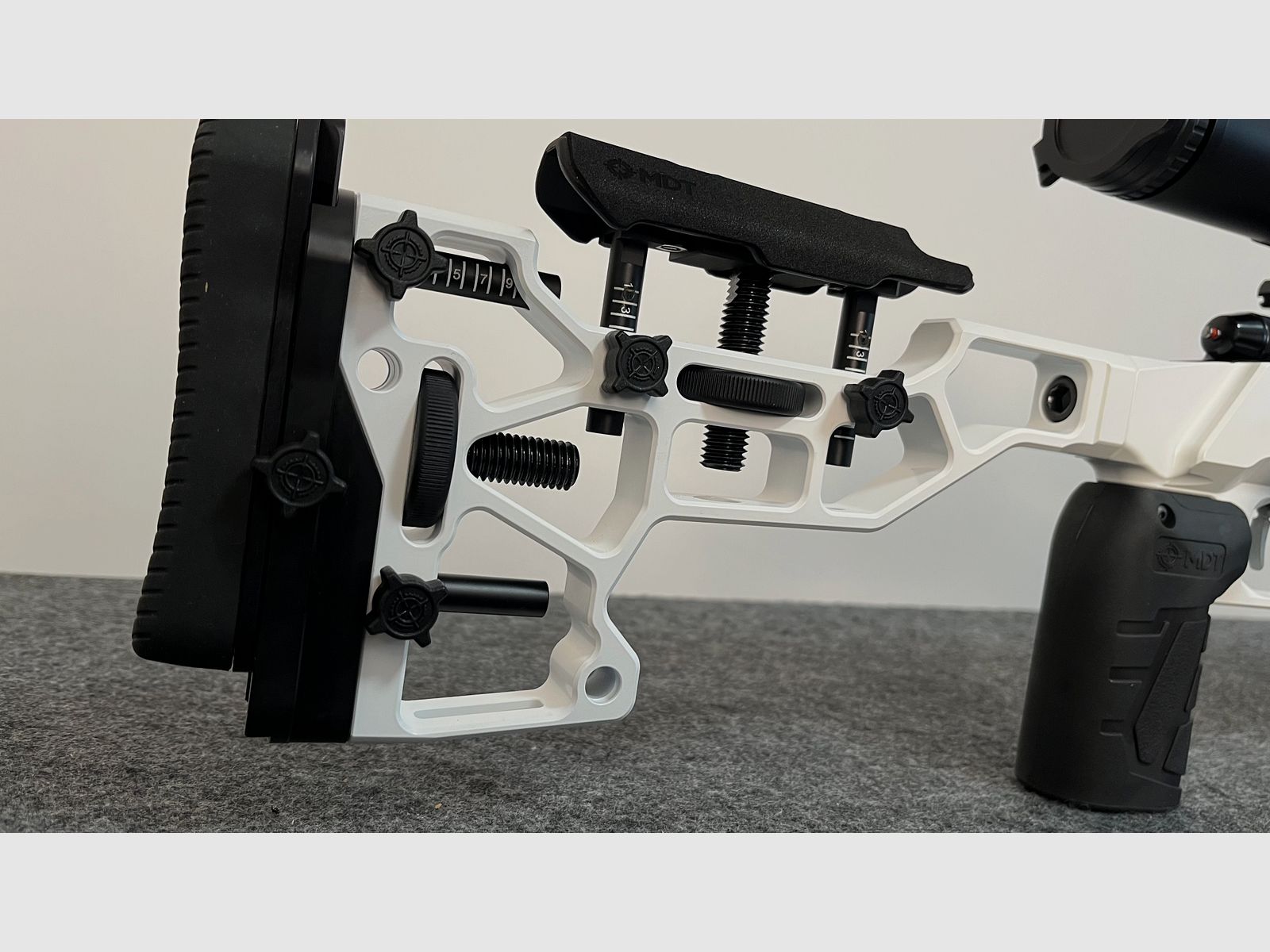 Anschütz 1710 APR White Last Edition