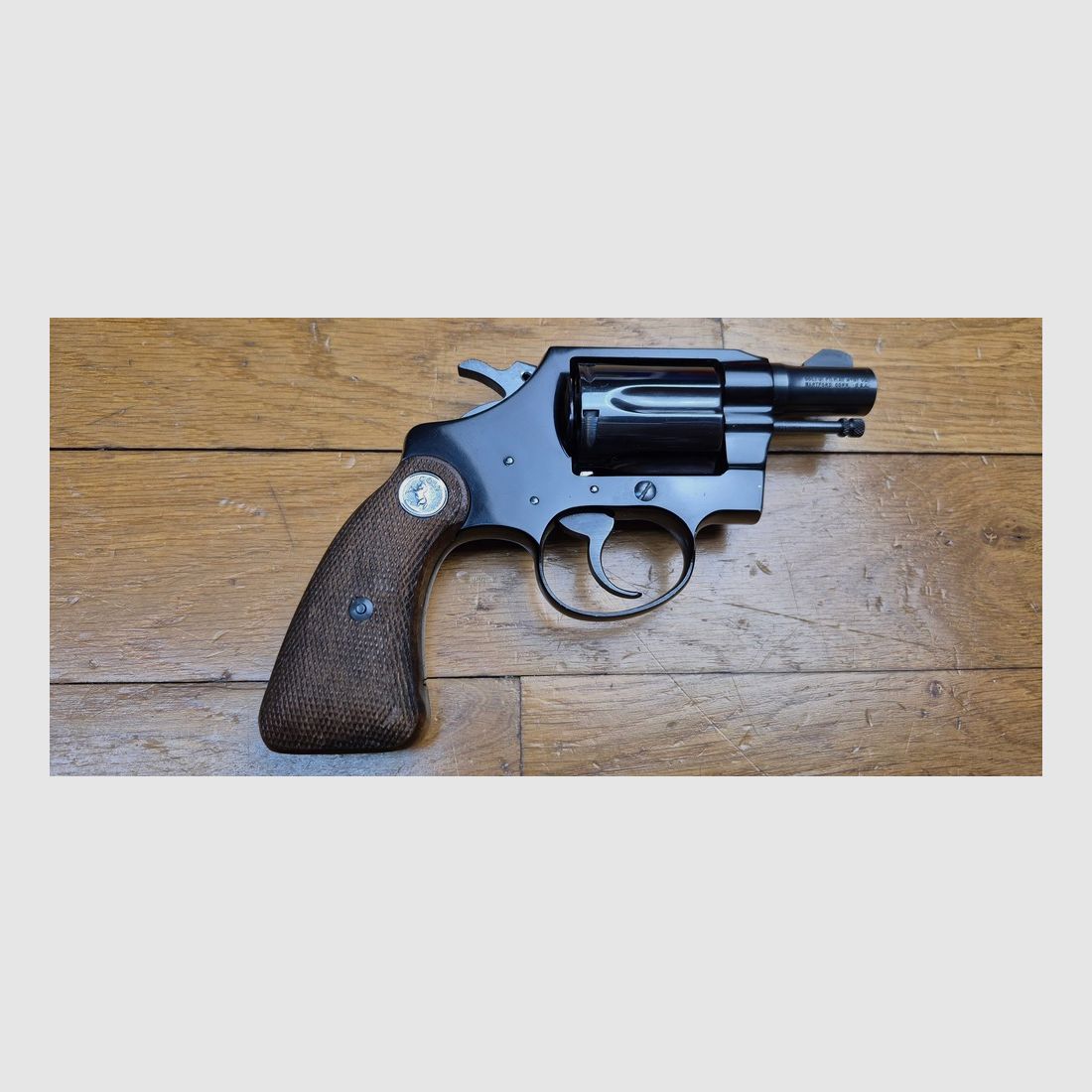 Piękny i rzadki Colt Cobra – Subnose w .38 SP – Broń z 1966 roku – Aluminiowa rama – Lufa 2 cale z doskonałymi bruzdami – Bardzo dobra mechanika i estetyka – Ikoniczna broń detektywów z dużymi wąsami i ochroniarzy – Stan jak nowy! TBE ++/TBE+++, zdjęcie 17 z 22