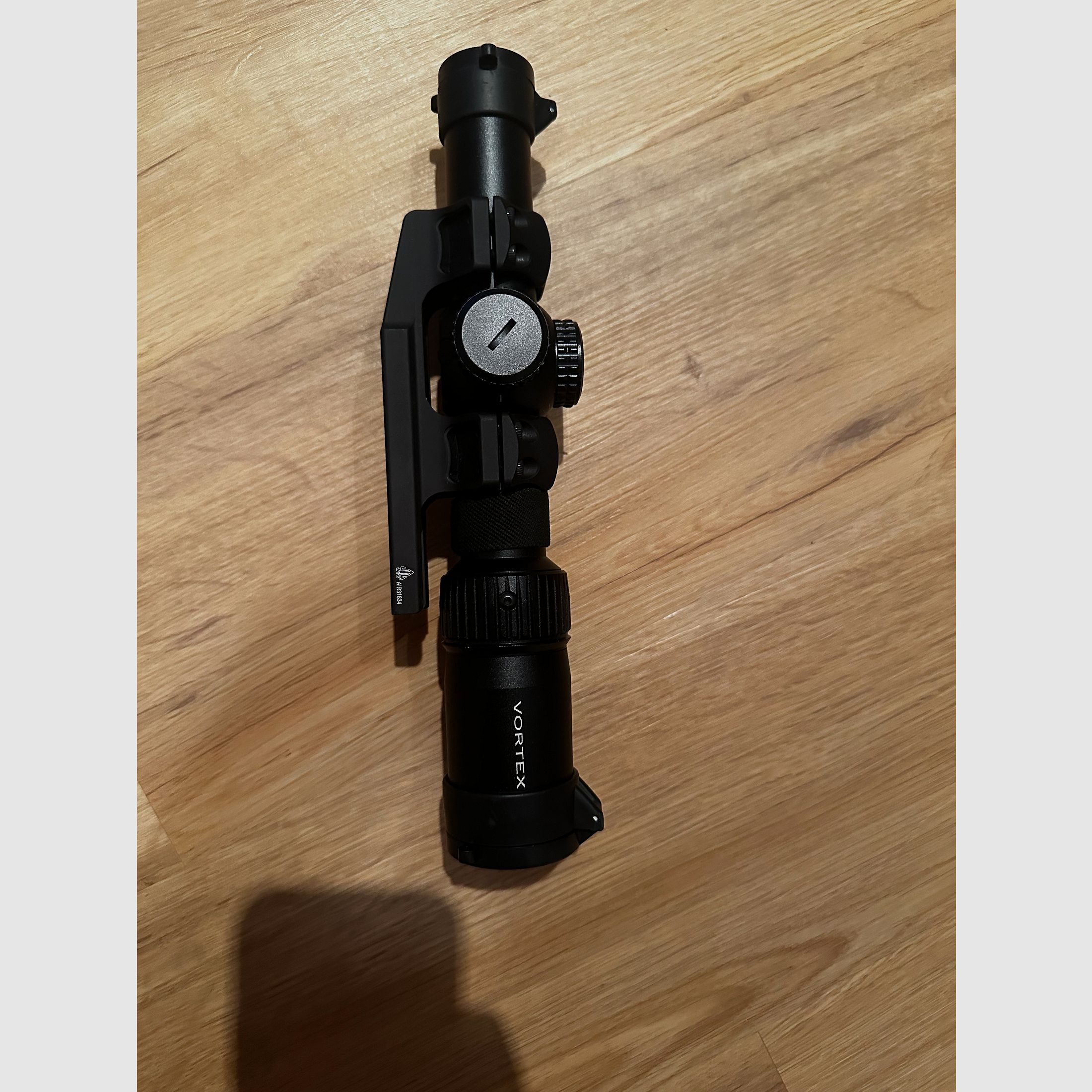 Vortex Strike Eagle 1-8 x 24 con montaggio