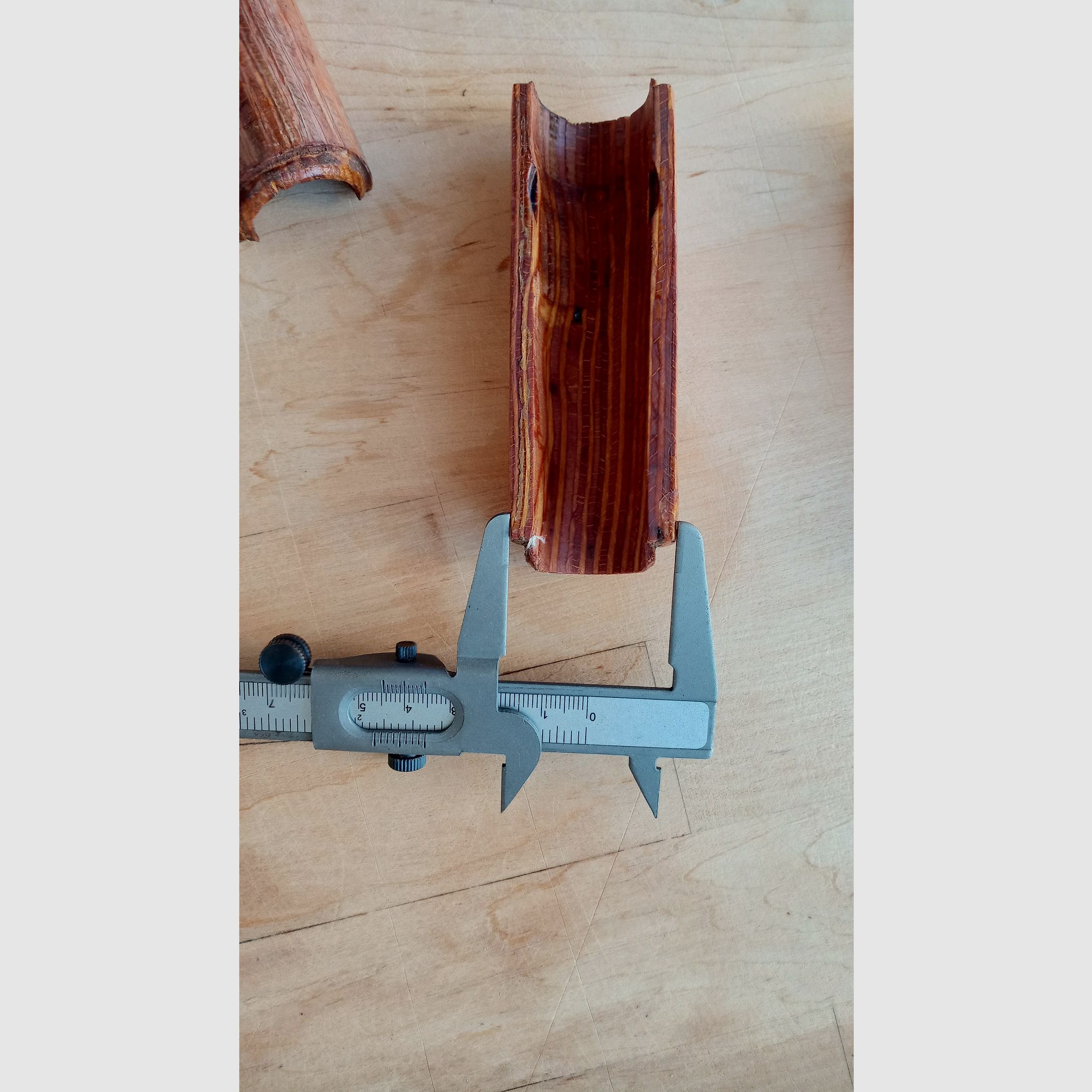 Originale guanti superiori Dong AK rumeni (molto larghi) / Legno laminato robusto perfetto per il pene di asino rumeno (Uluc) o guanti RPK