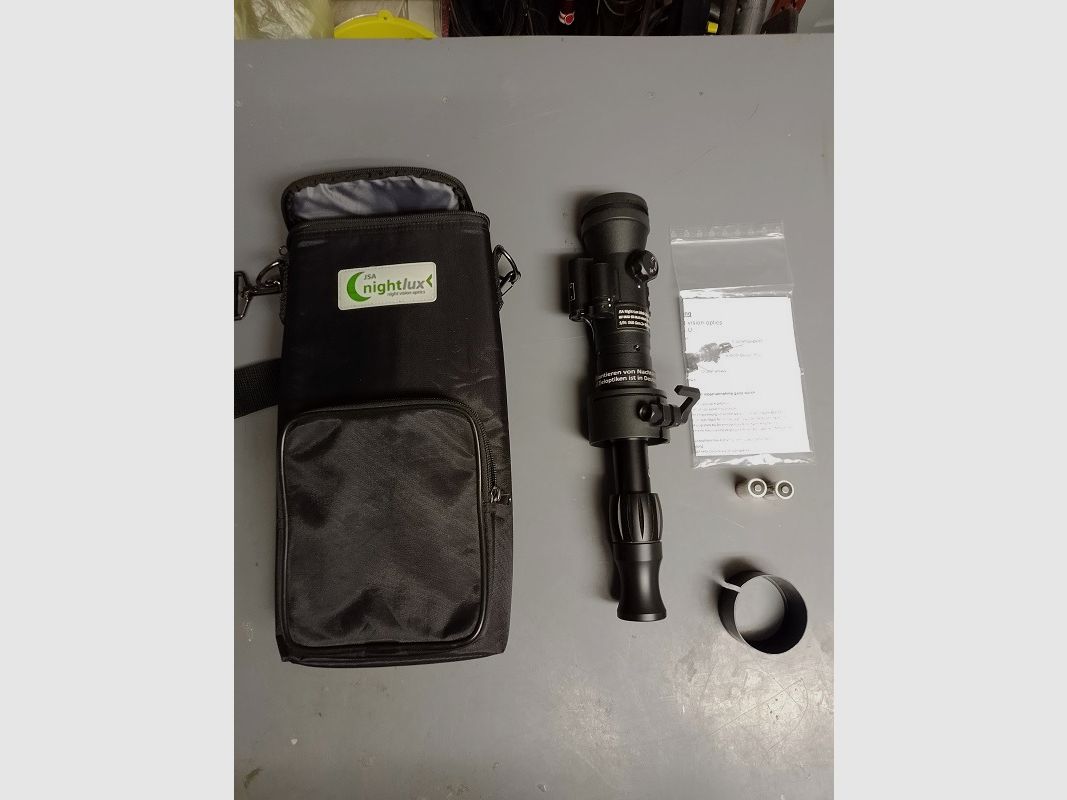 Noche de JSA MV MAU con tubo Gen.2+ verde (55–60 LP/mm)