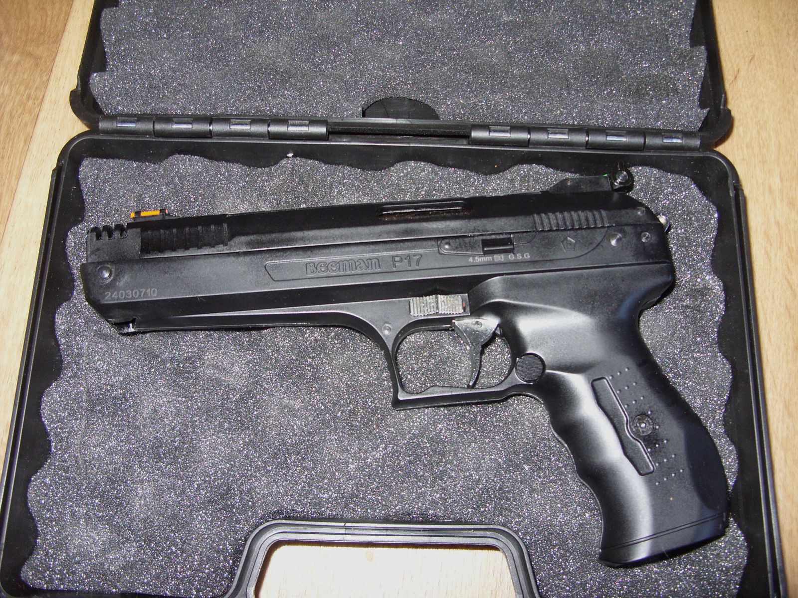 Beeman P17 Deluxe Air Pistol 4,5 mm Diabolo;  (baugleich wie die Weihrauch HW40)