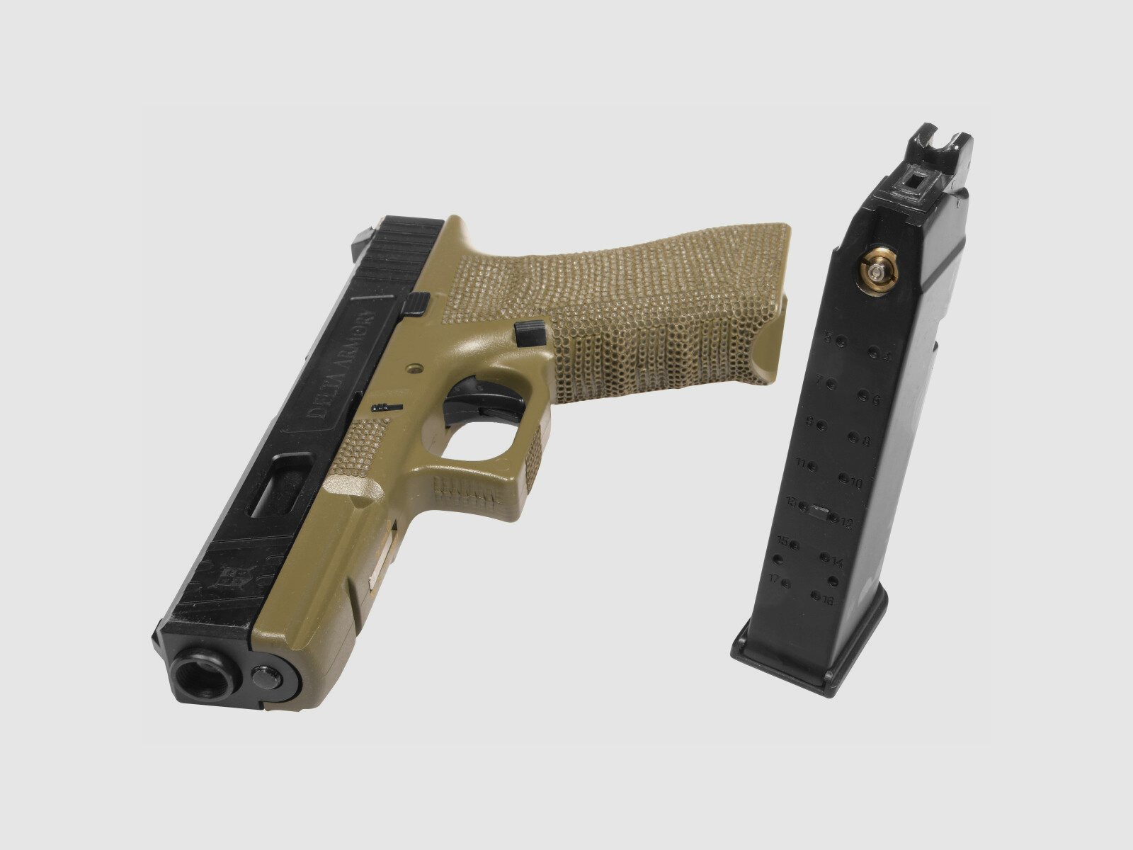 P02 GBB Airsoft Pistole in Oliv | Delta Armory