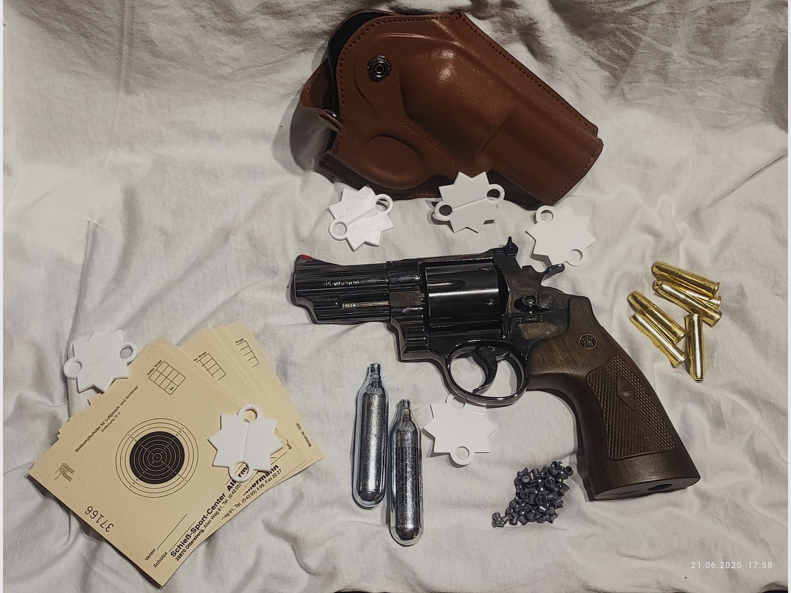 Smith and Wesson 3 Zoll CO2 Luftpistole /Revolver Set 
