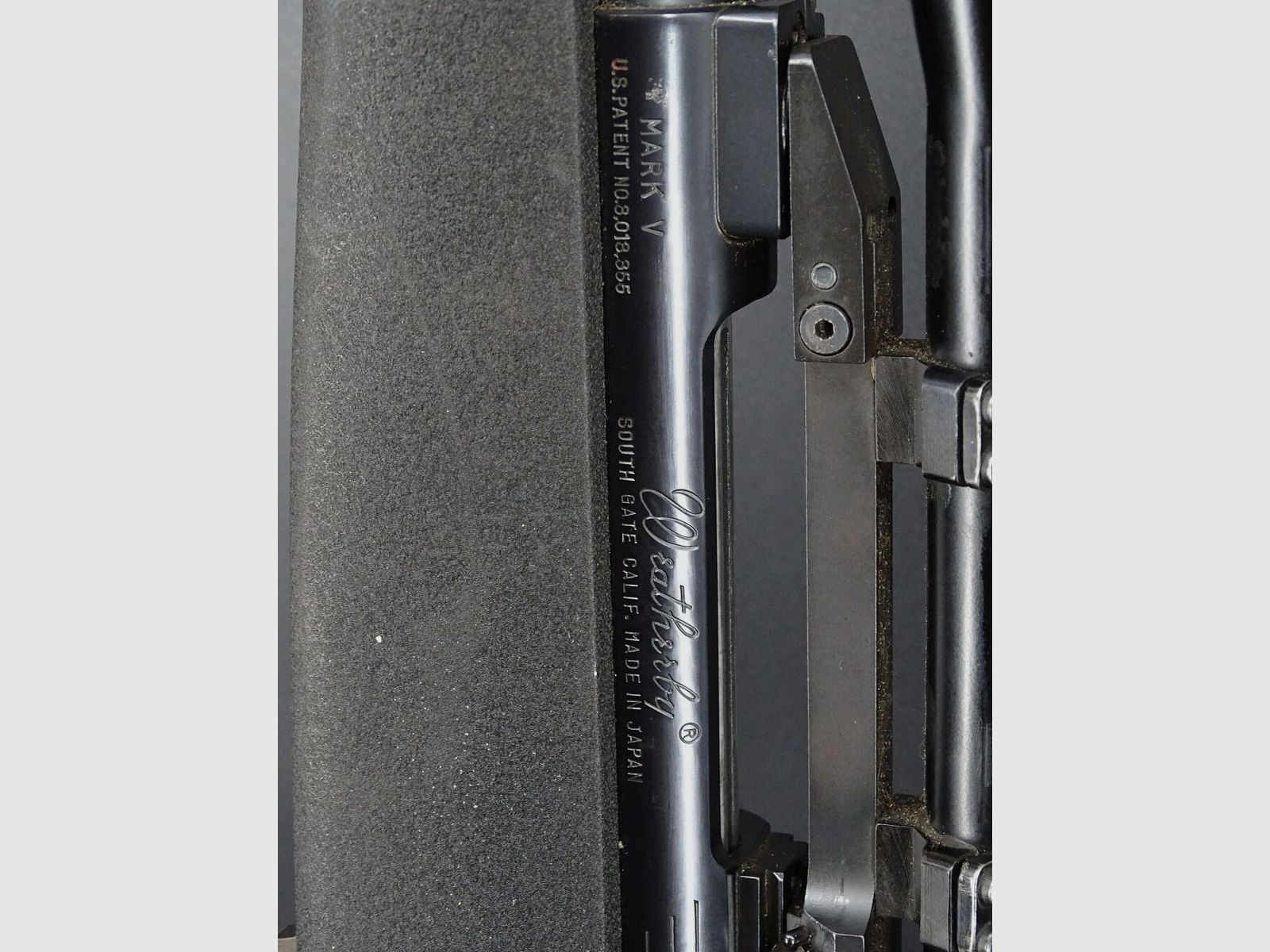 Weatherby Mark V Kaliber .300WBY Magnum Schwenkmontage ZF Zeiss Mark V