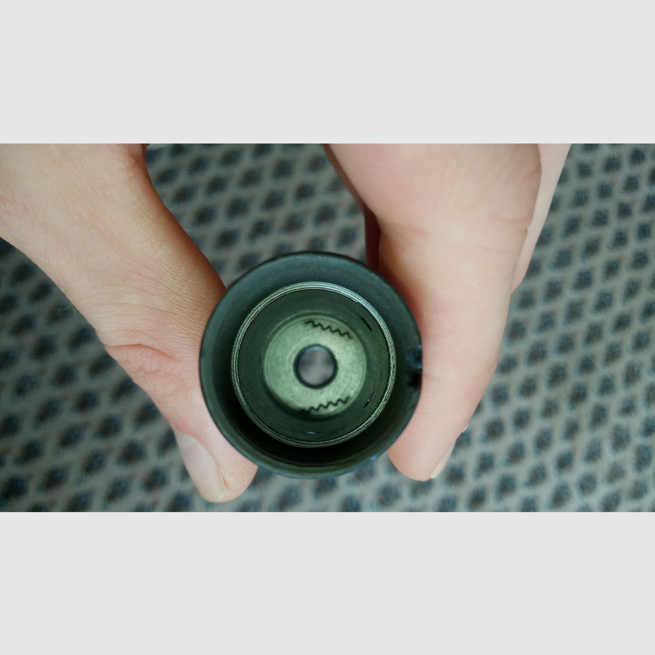 Tauchangebot: Wiesa 5,45/.223 Zick-Zack Flash Hider  gegen Arsenal Flash Hider // DDR NVA MPi AK74 24x1,5 mm Rechtsgewinde Mündungsbremse Mündungsfeuerdämpfer