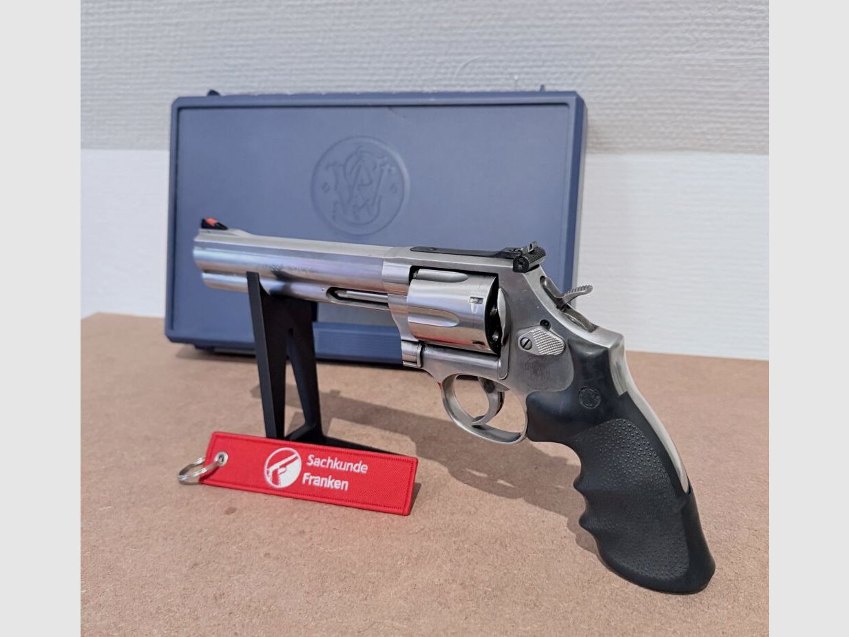 Smith & Wesson Model 686