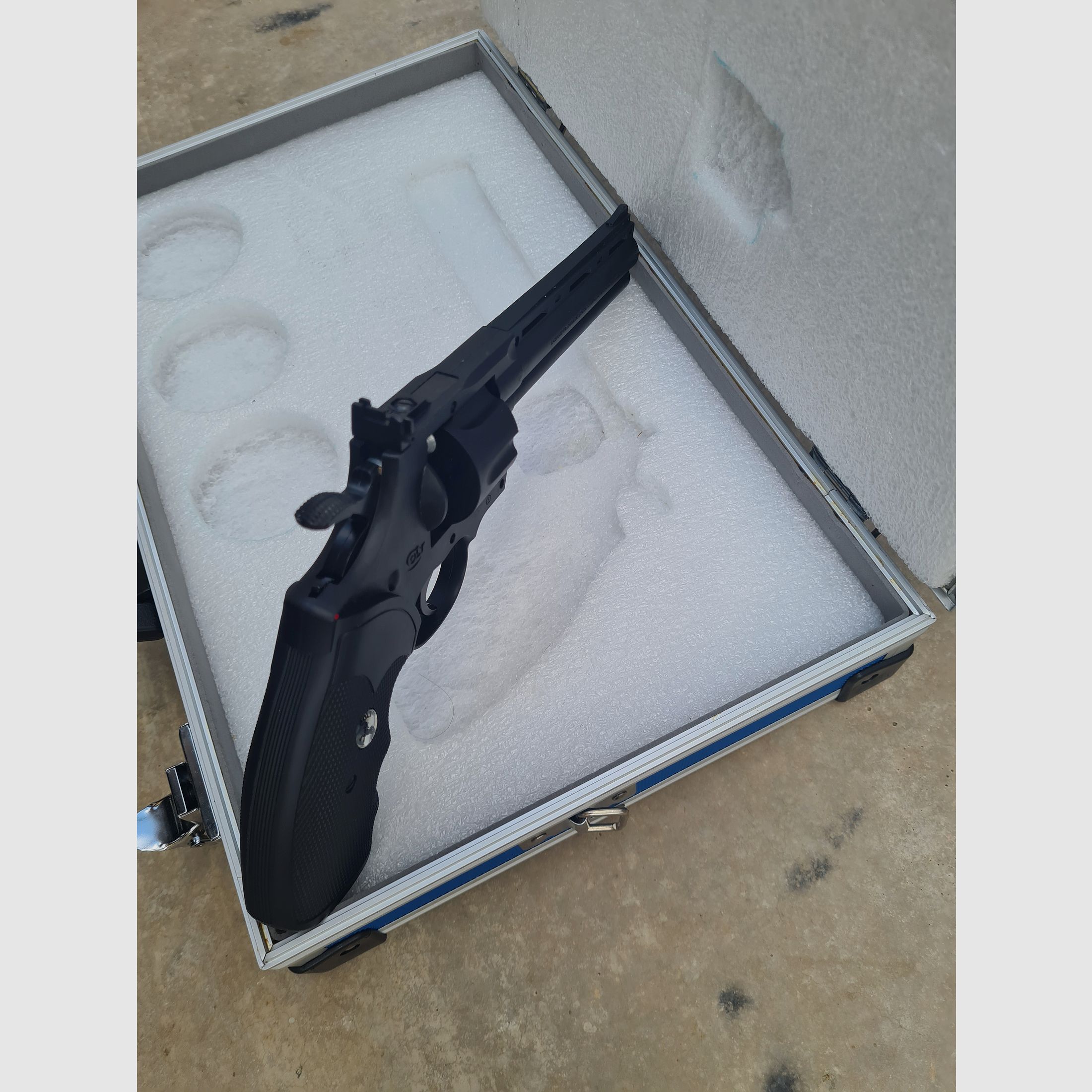 COLT Phyton 6 Magnum 357