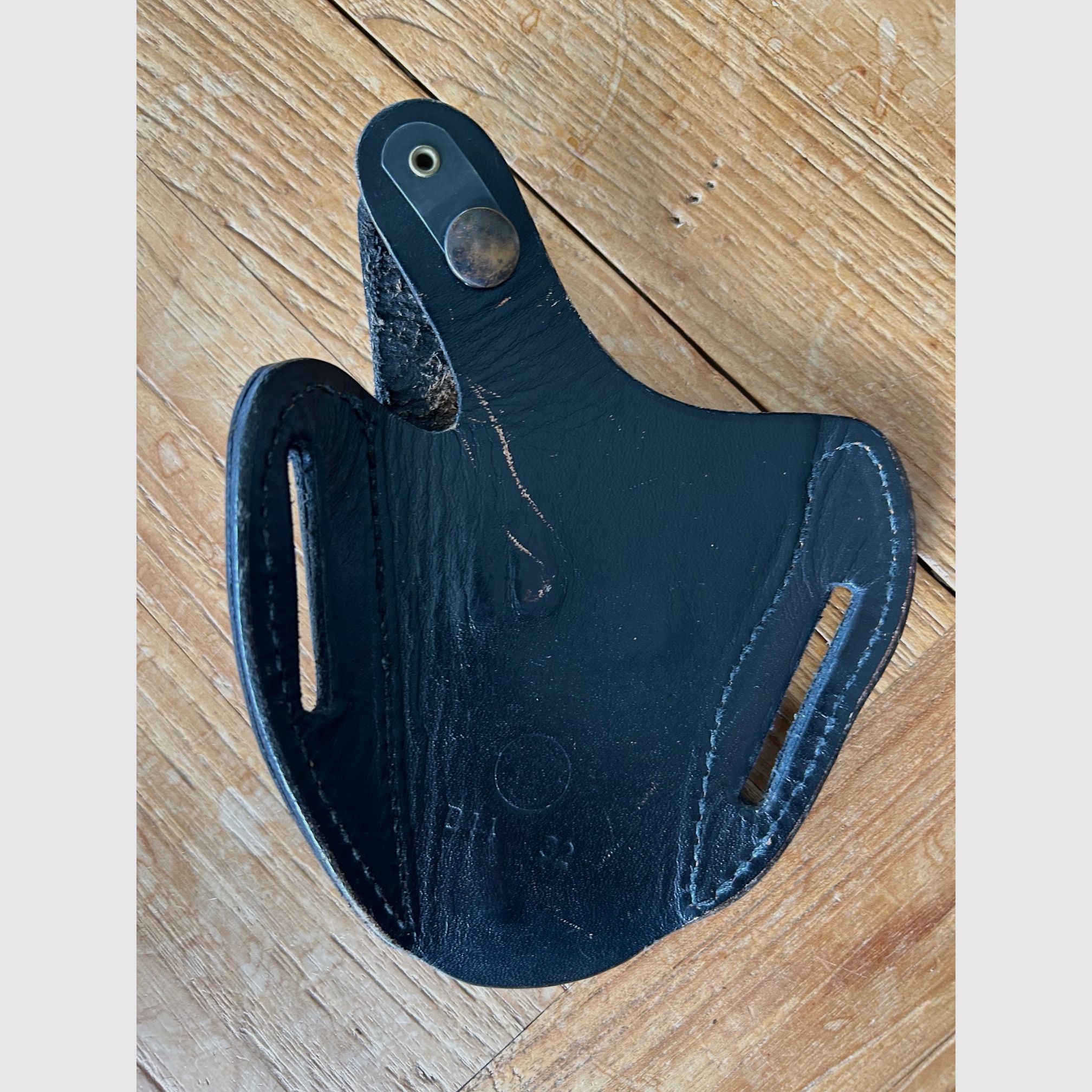 Lederholster Smith & Wesson B44 32