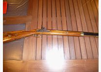 Hawken Target Rifle Perkussion in kaliber 45 rechtsgeschikt