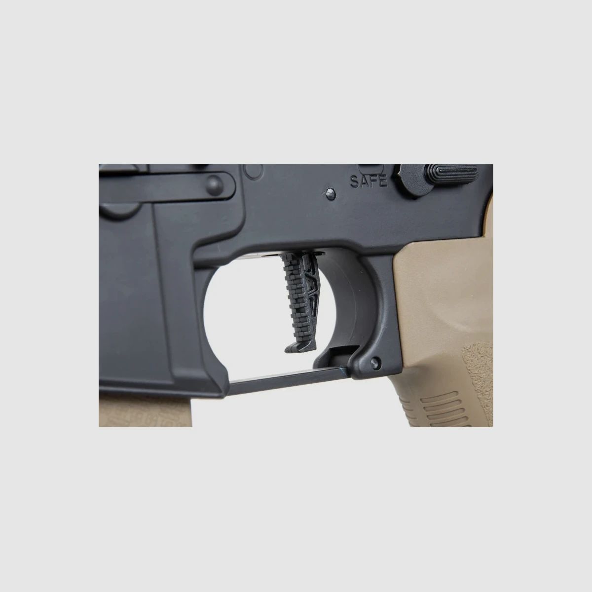 SA M4 Carbine M-LOK (SA-P20 PRIME™ Aster II ETU BLDC™) Rifle Airsoft Libre a partir de 18 - Negro/Tan -F-