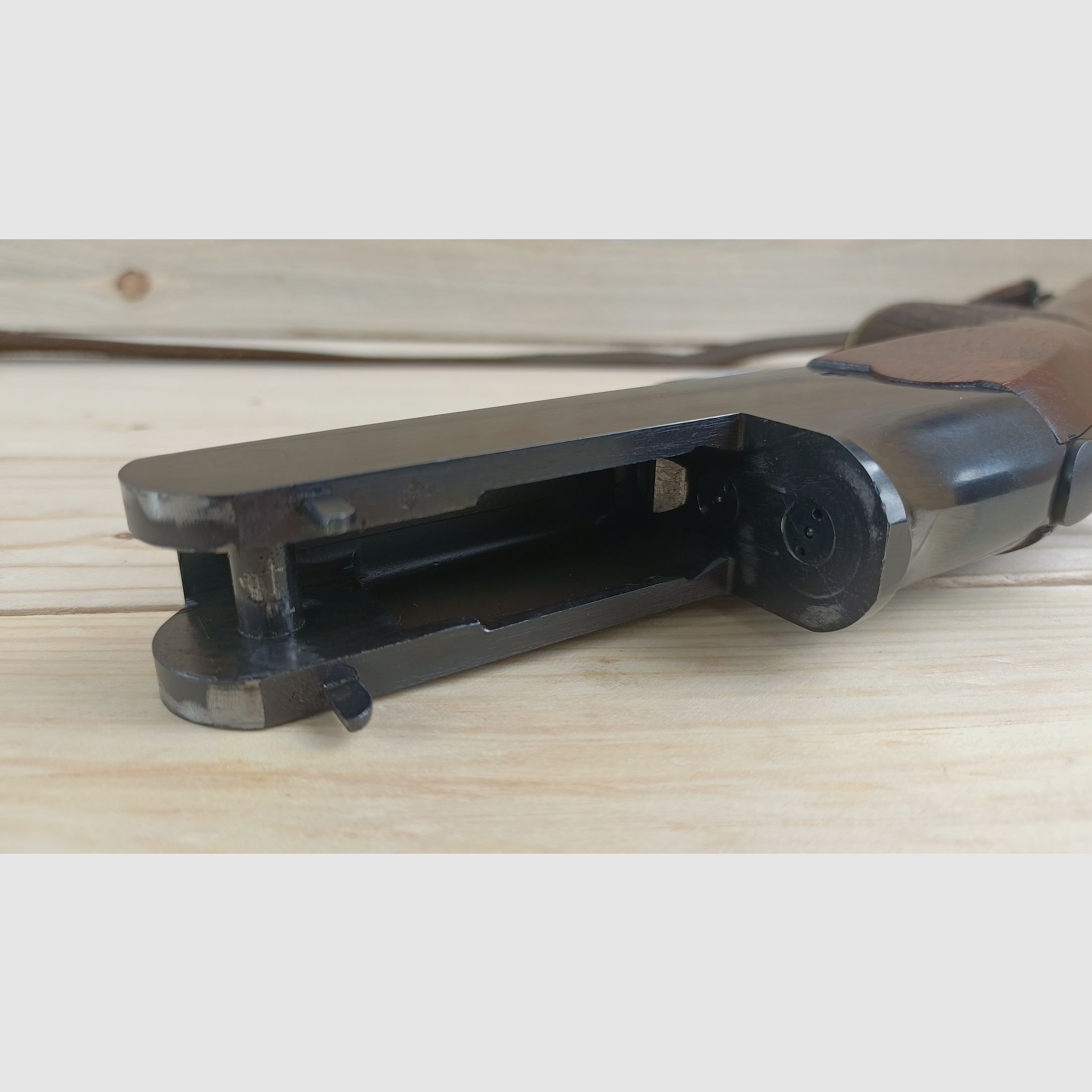 Voere BBF model "Schwarzwald" kal. .222Rem.Mag., 20/76* z ręcznym napięciem i optyką Tasco*