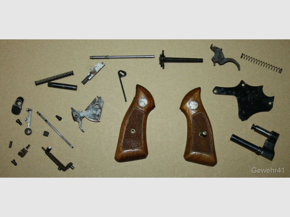 Smith & Wesson 36
