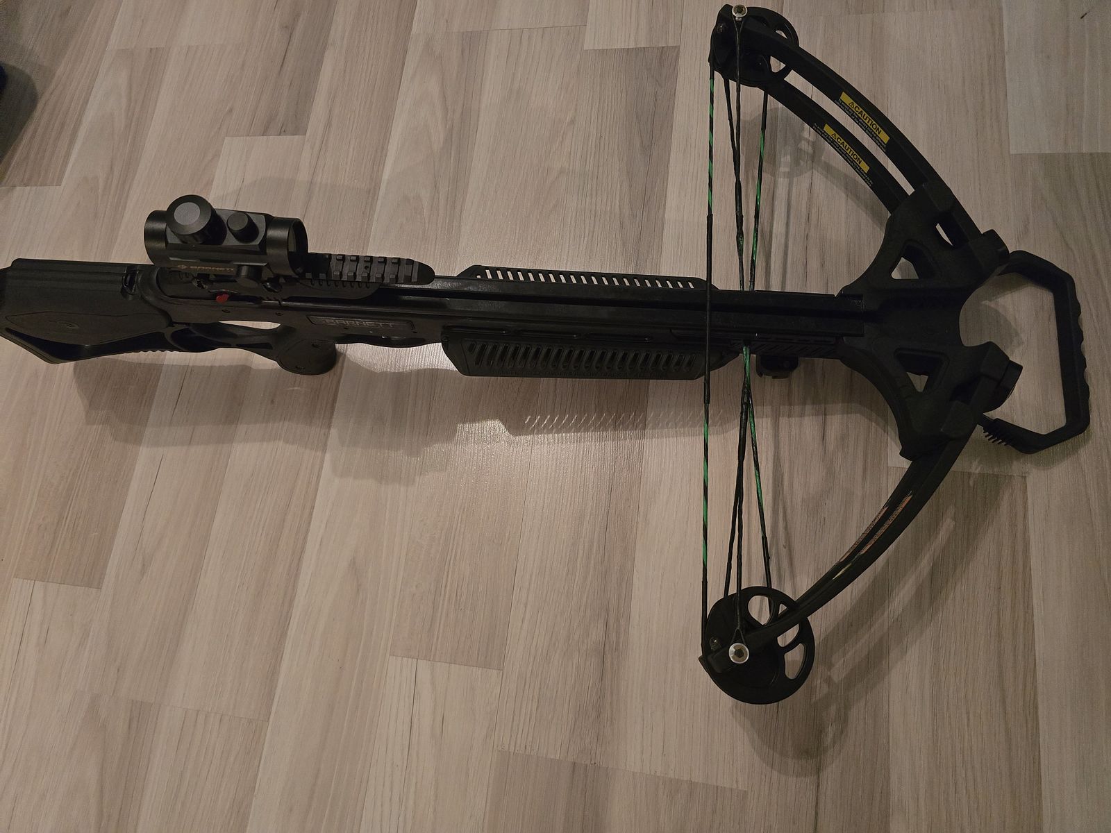 Barnett Wildcat C7 Compoundboog Set – Compleet pakket incl. Red Dot Vizier, Quiver, Pijl & gevoerde draagtas