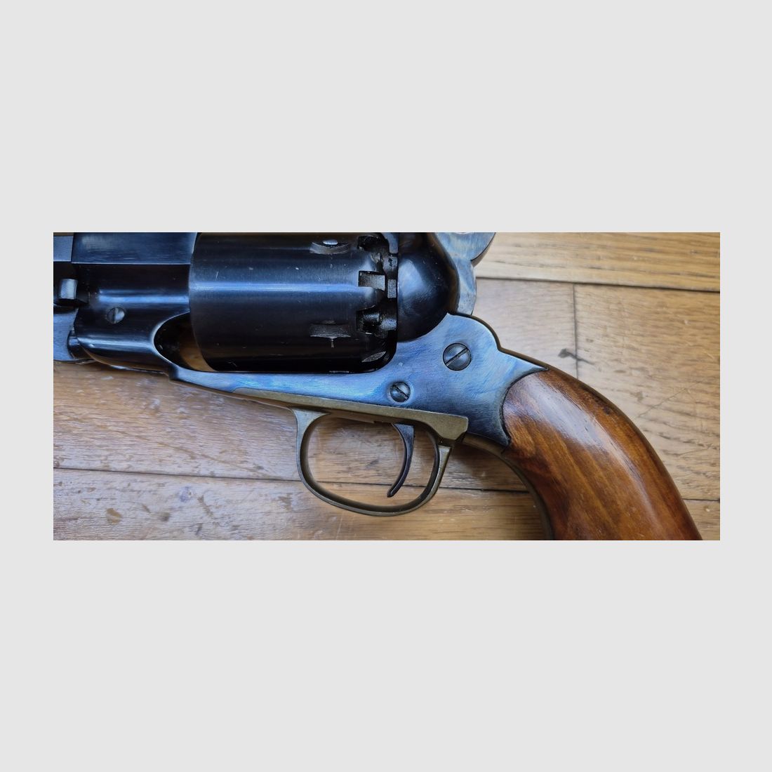 Sehr schöner und mythischer Revolver Remington 1858 – Modell Army für Navy Arms – Waffe Uberti Made in Italy von 1970 – Kal. 44 PN – Ausgezeichneter Zustand quasi neu! – Eine hervorragende Reproduktion für den US-Markt – TBE+ /TBE++, Bild 25 von 28