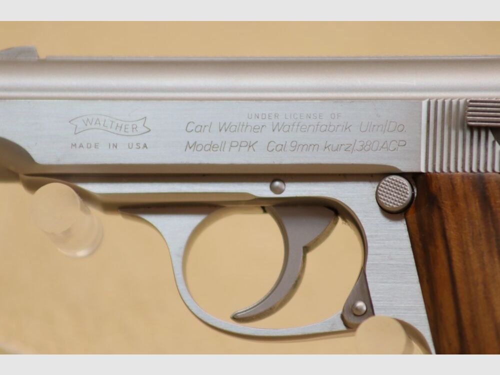 Interarms PPK 9mmBrowningK
