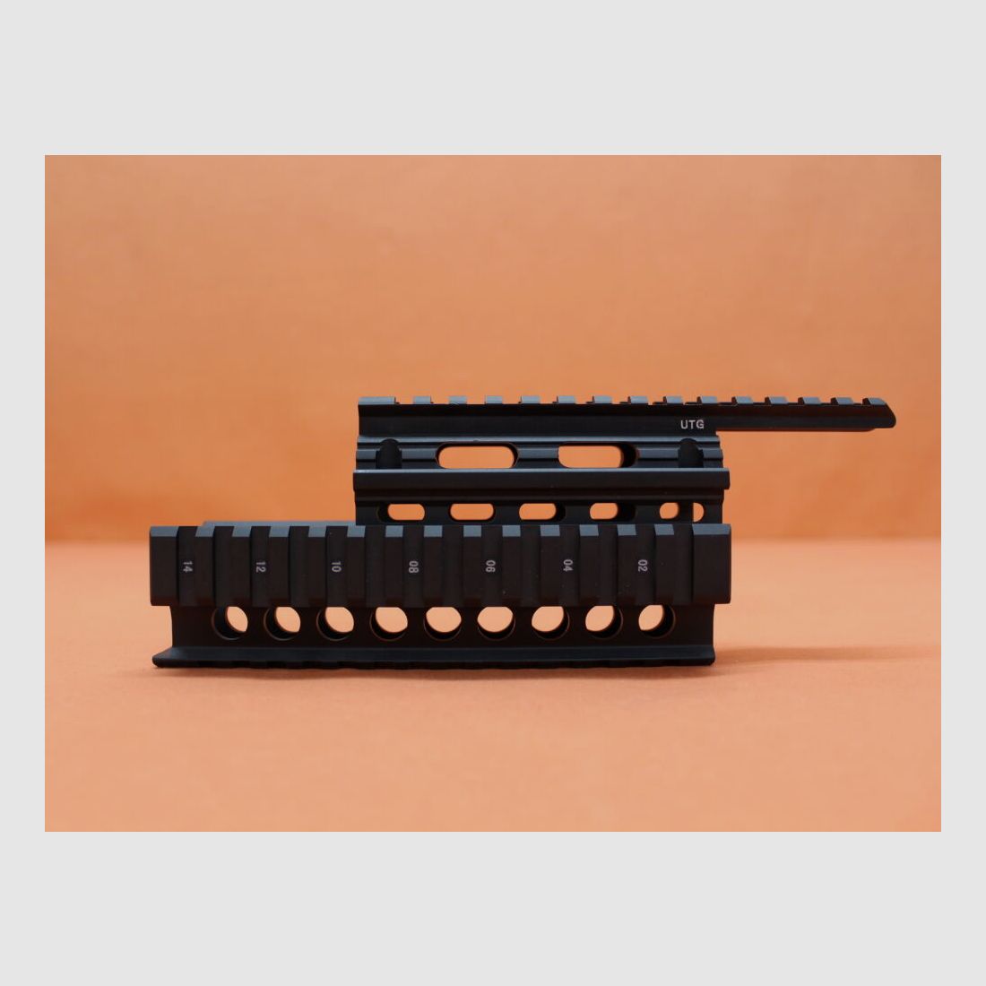 UTG - Leapers Kalashnikov AKM: 4-Rail-System/-Handschutz UTG (MNT-HG478SA) Alu schwarz inkl. Railprotektoren