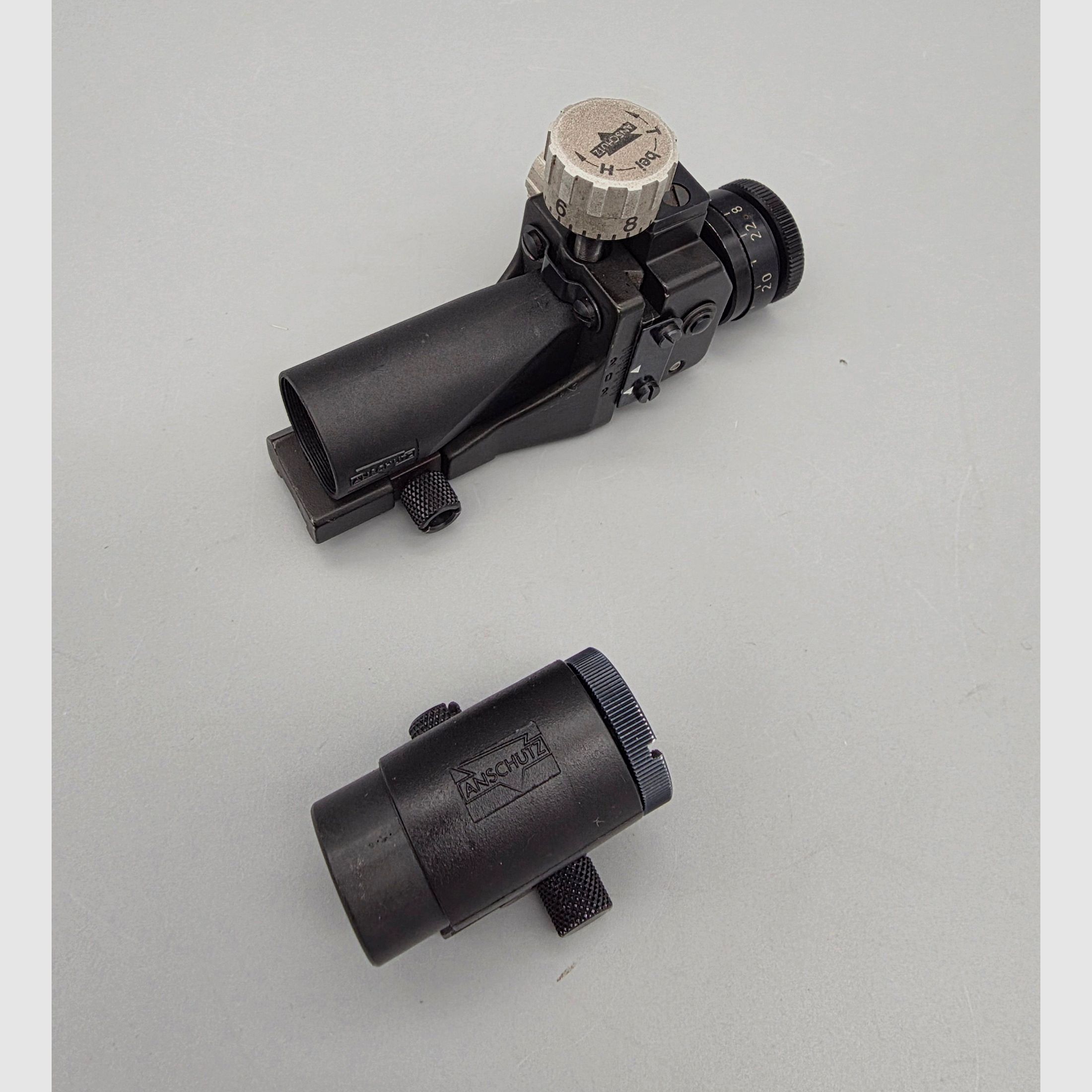 Anschütz Diopter und Korntunnel  6832 mit Stufenlos verstellbarer Irisblende 6805